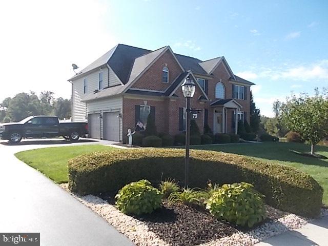 WOODRIDGE HUNT - Residential