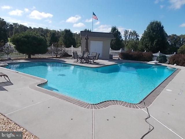 WOODRIDGE HUNT - Residential