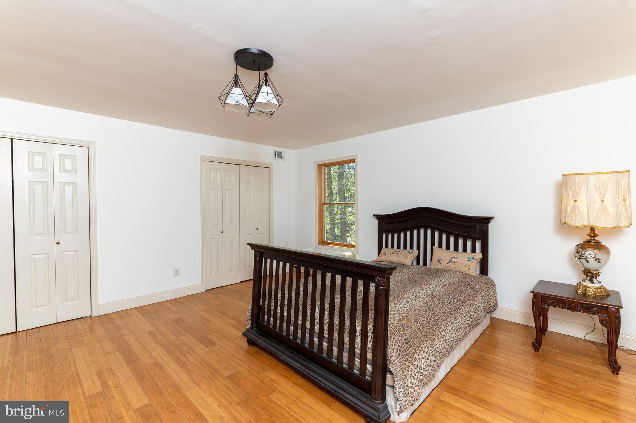 GLENOAK FOREST - Residential