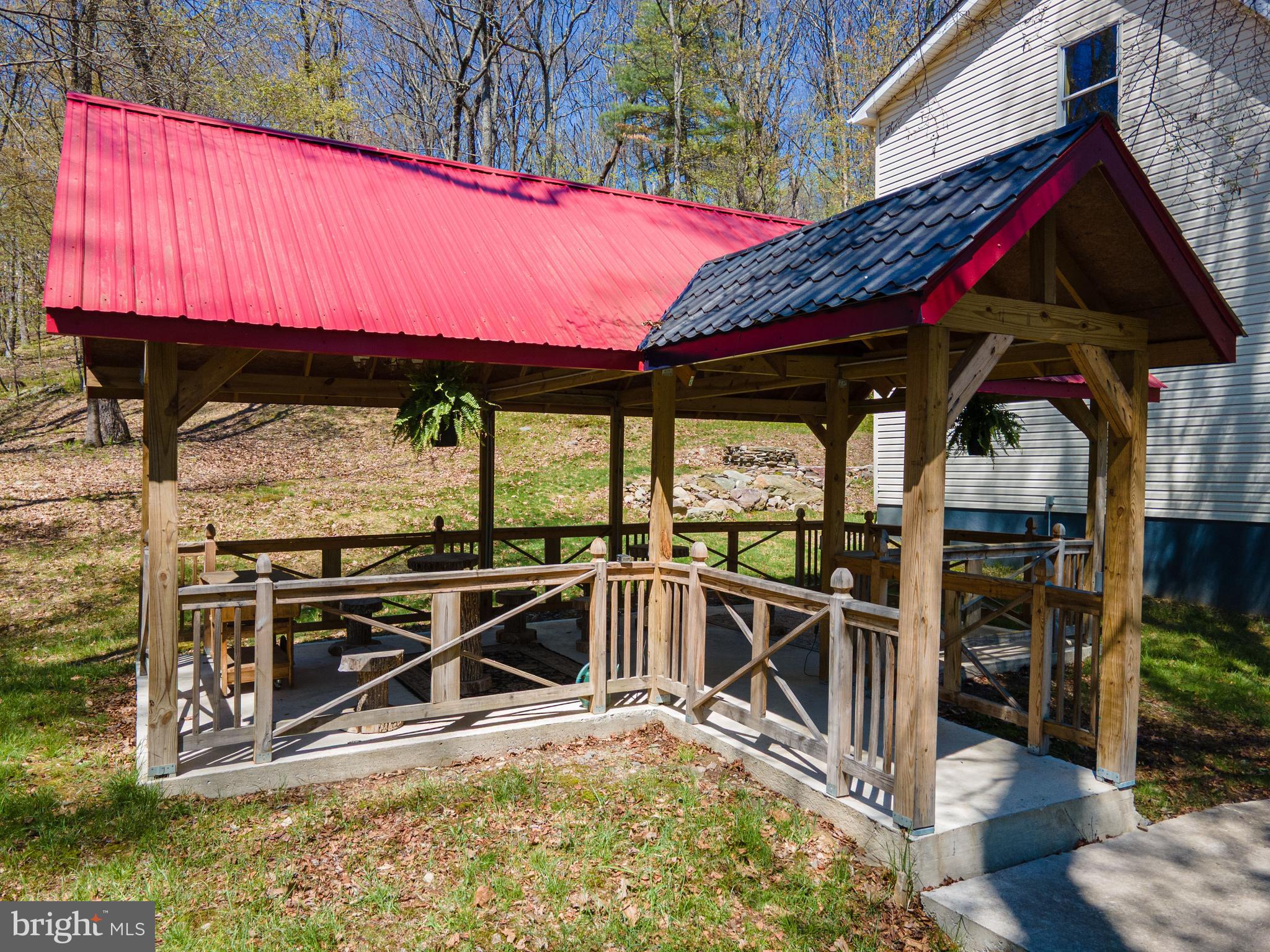 GLENOAK FOREST - Residential