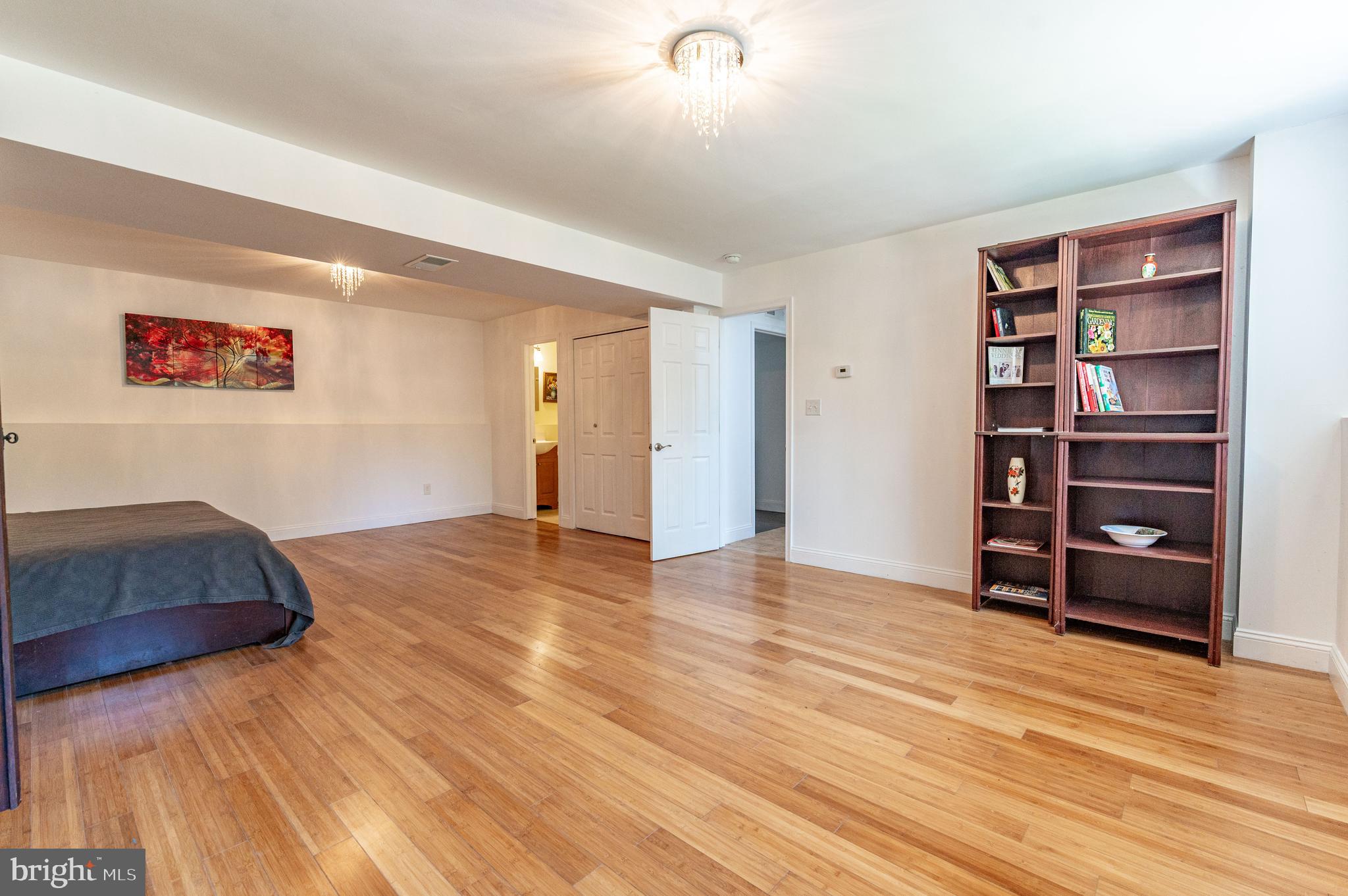 GLENOAK FOREST - Residential