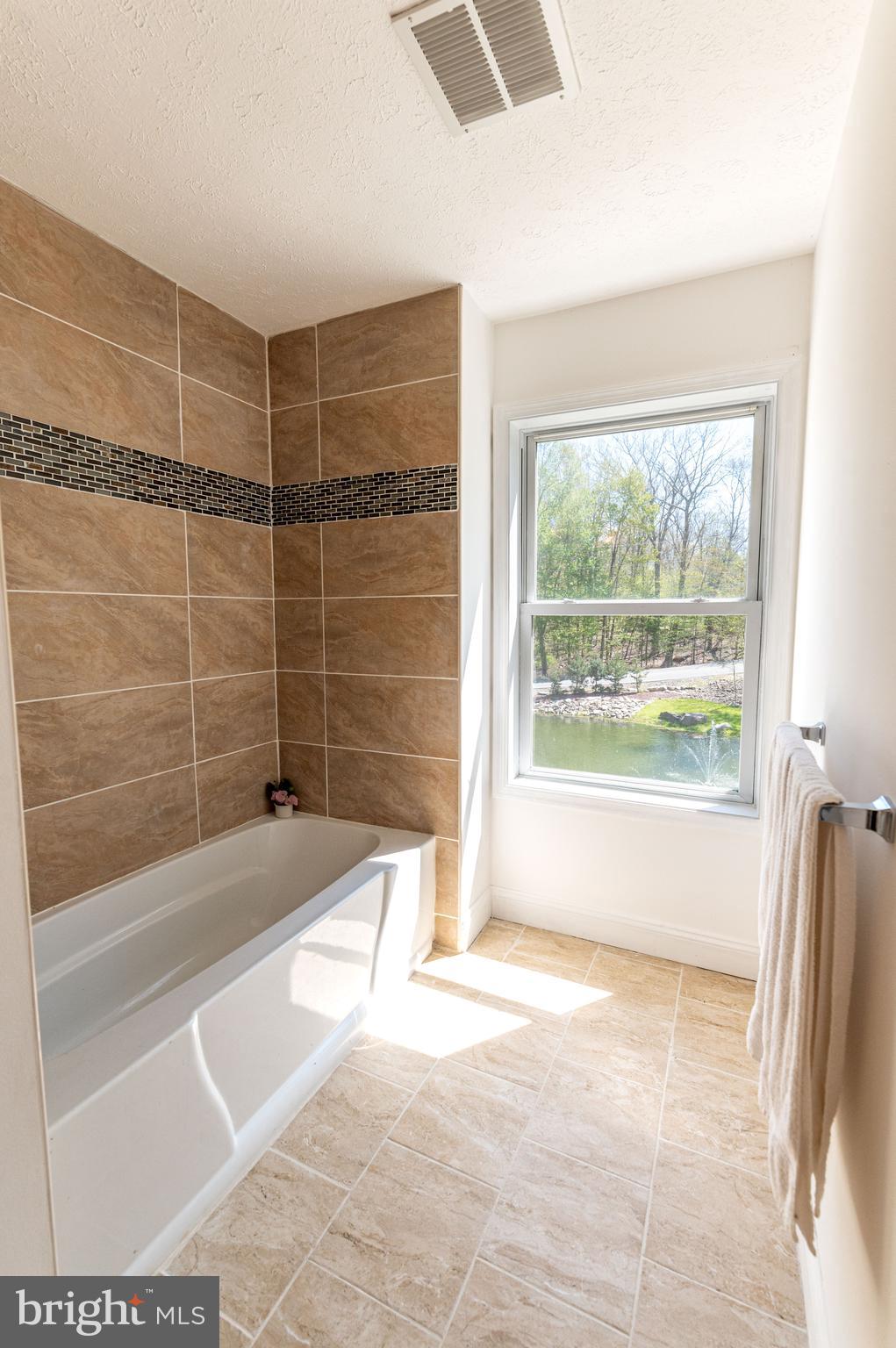 GLENOAK FOREST - Residential