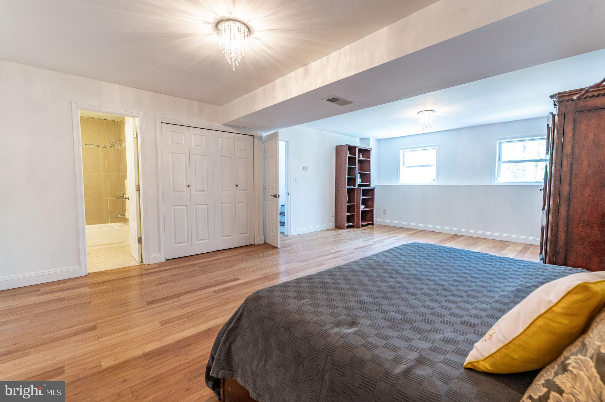 GLENOAK FOREST - Residential