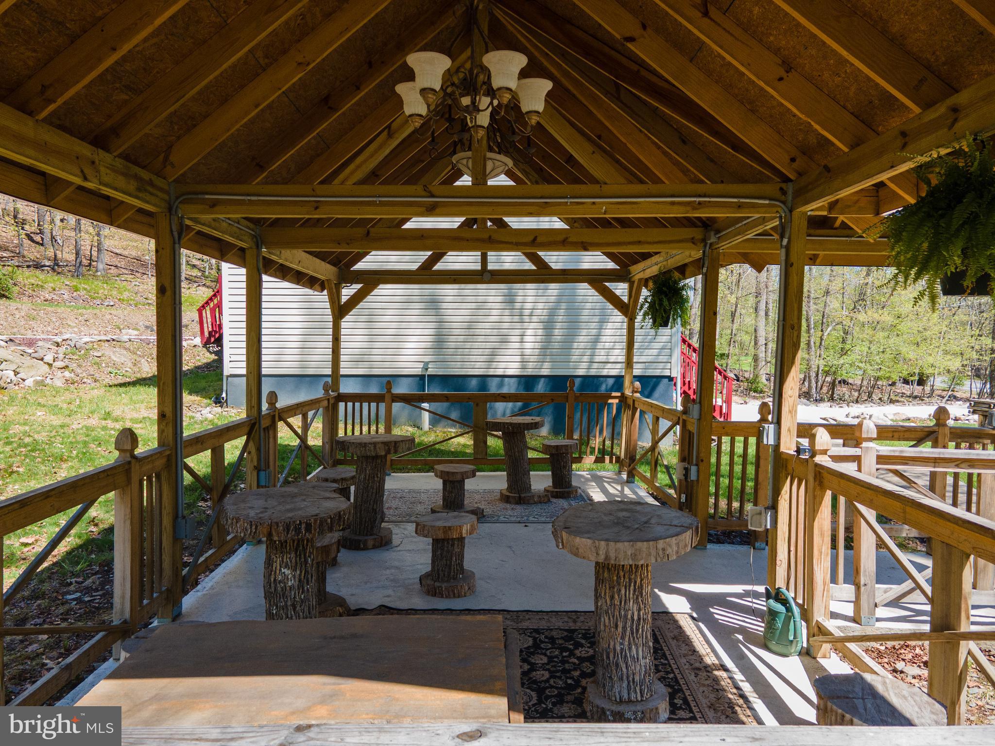 GLENOAK FOREST - Residential