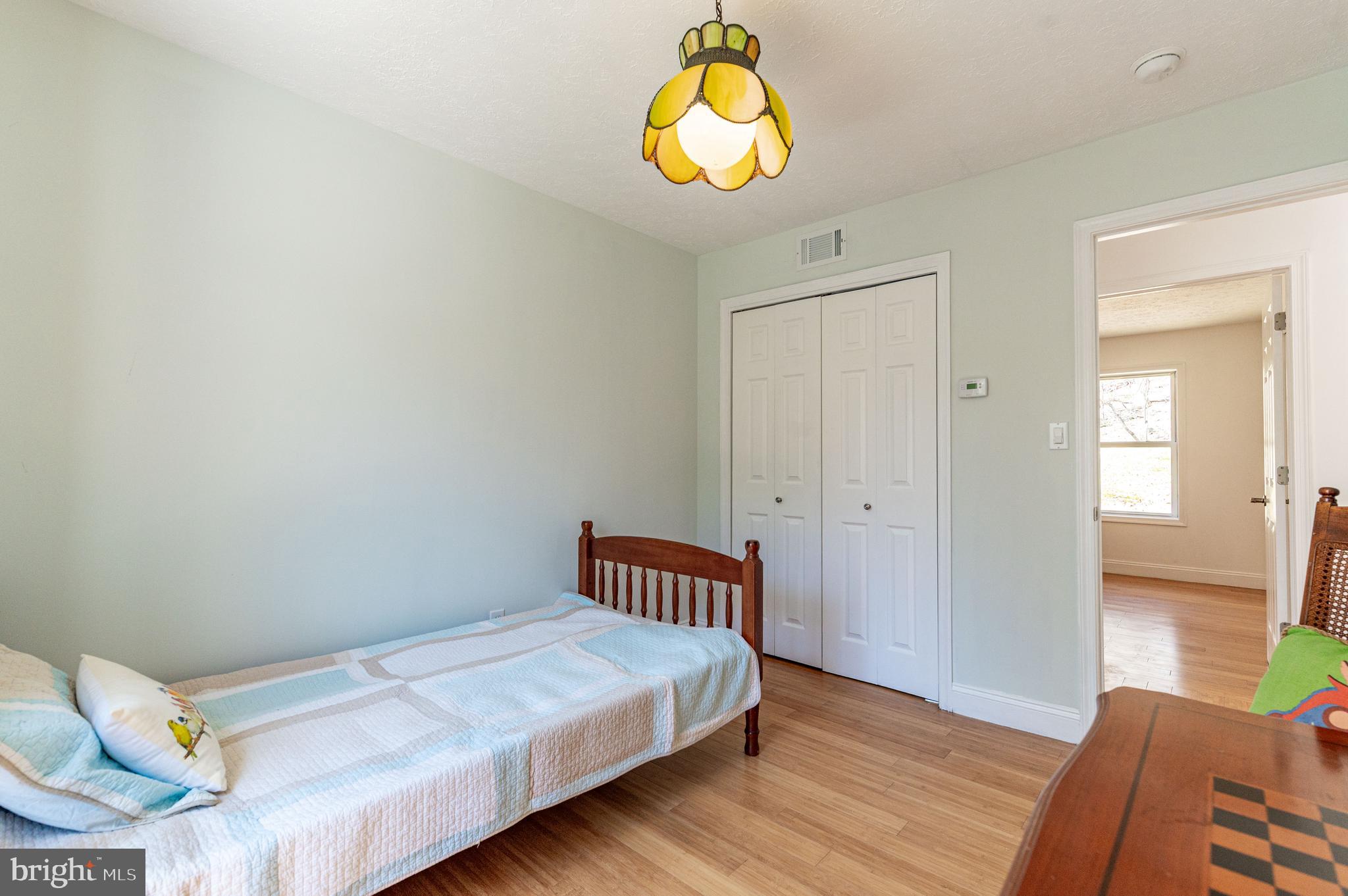 GLENOAK FOREST - Residential