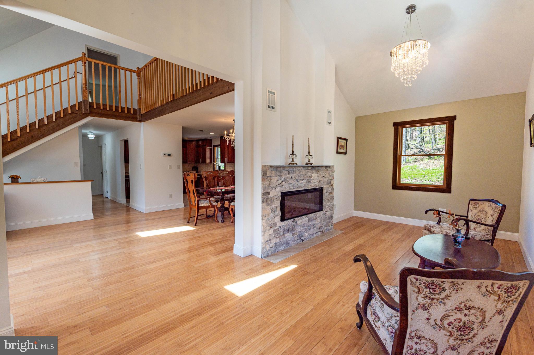 GLENOAK FOREST - Residential