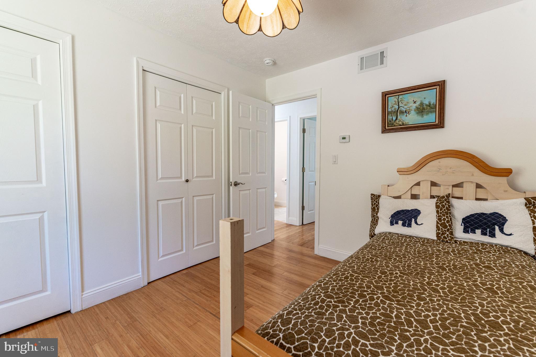 GLENOAK FOREST - Residential