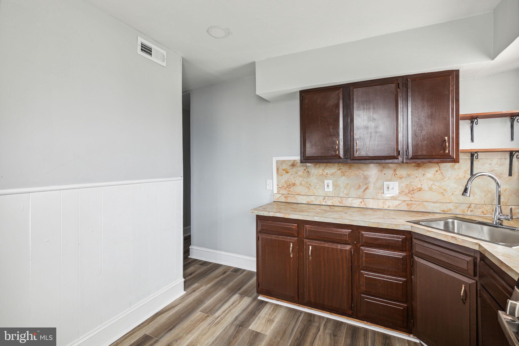 OVERBROOK PARK - Residential Income