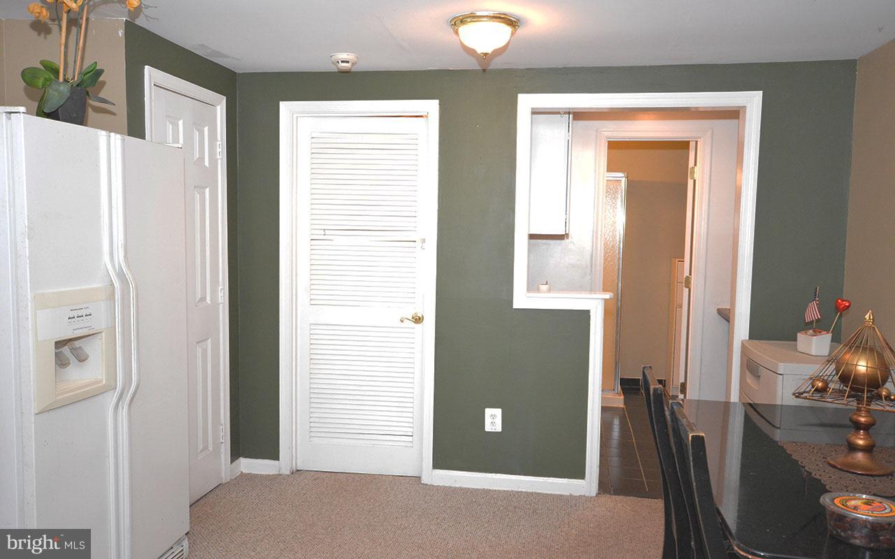 ASHBURN VILLAGE - Residential Lease