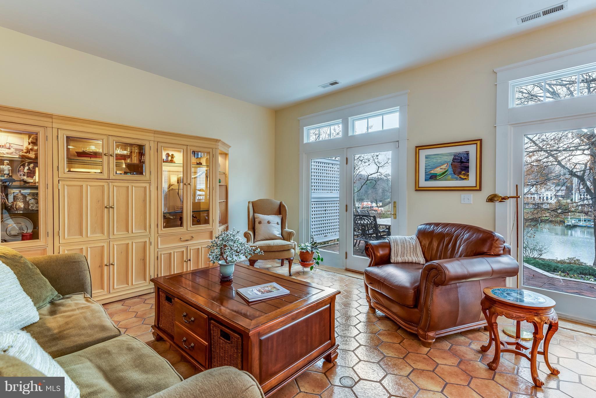 MURRAY HILL - Residential
