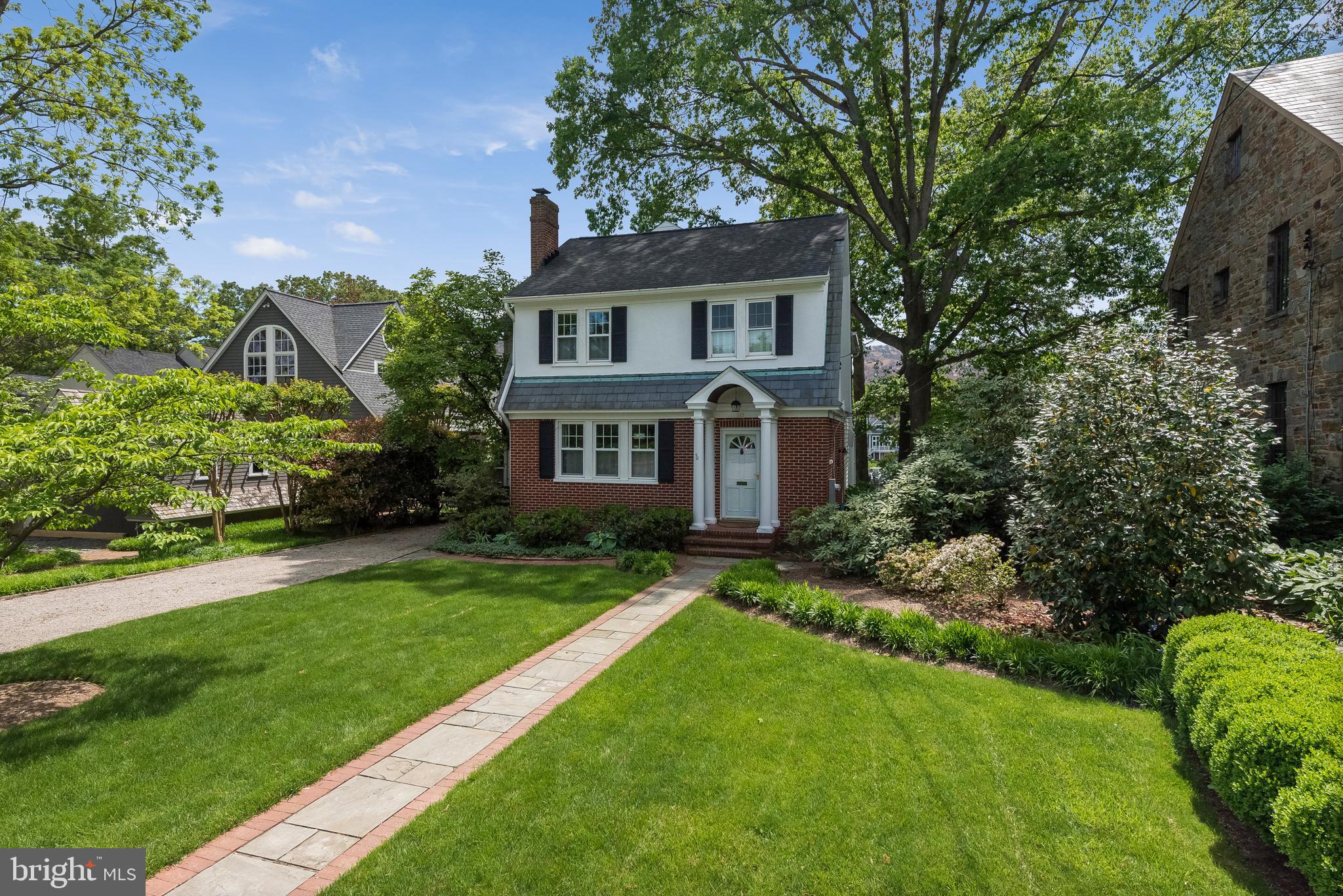 MURRAY HILL - Residential
