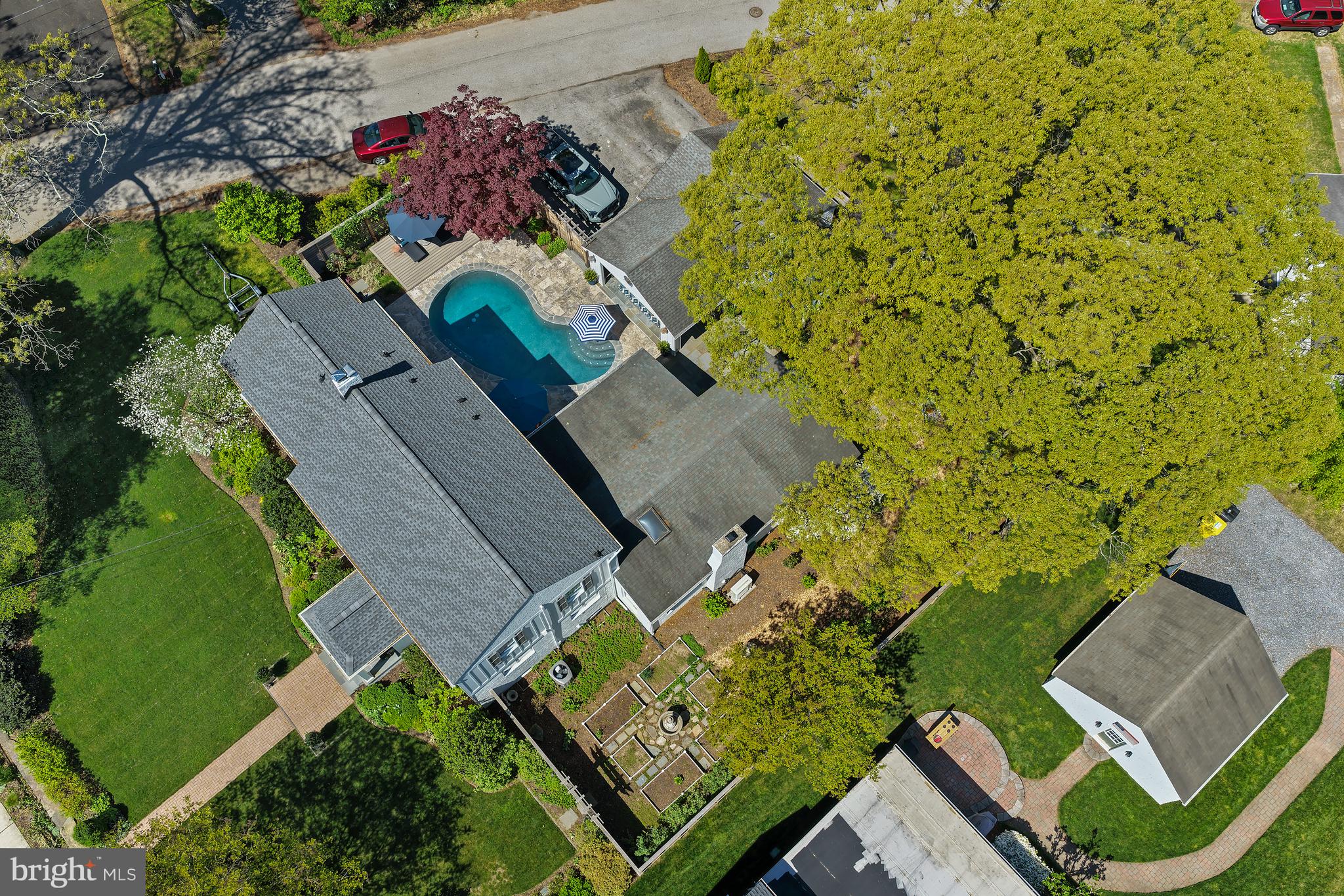 OLDE SEVERNA PARK - Residential