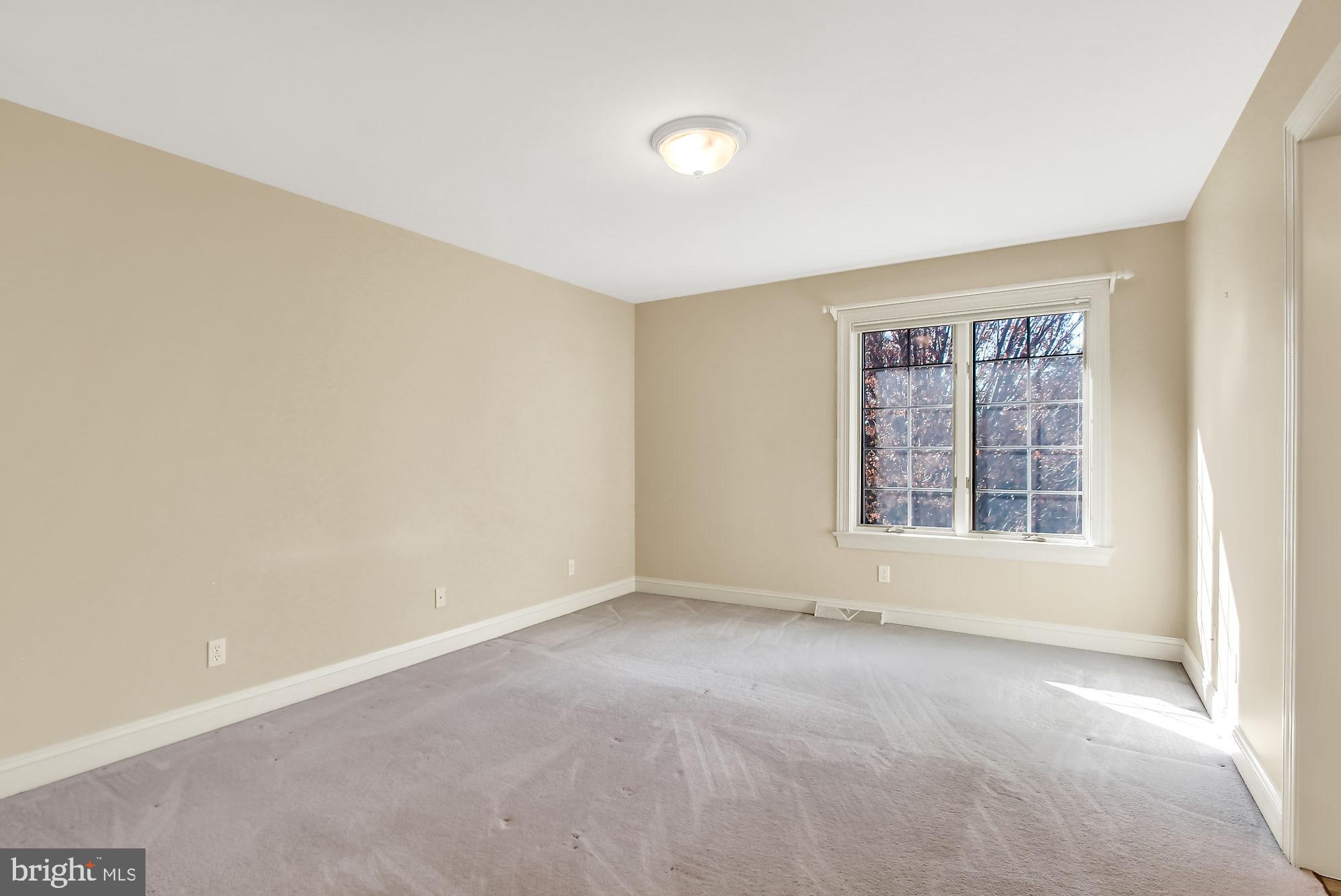 BRITTANY - Residential