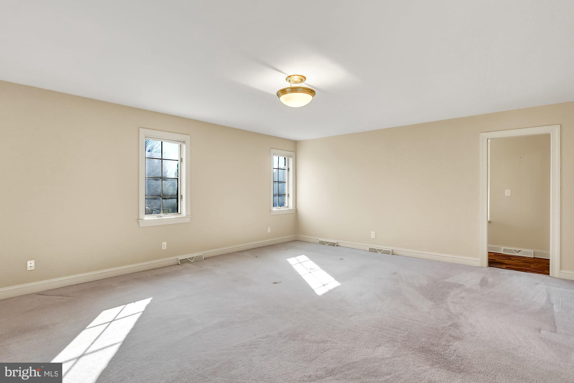 BRITTANY - Residential