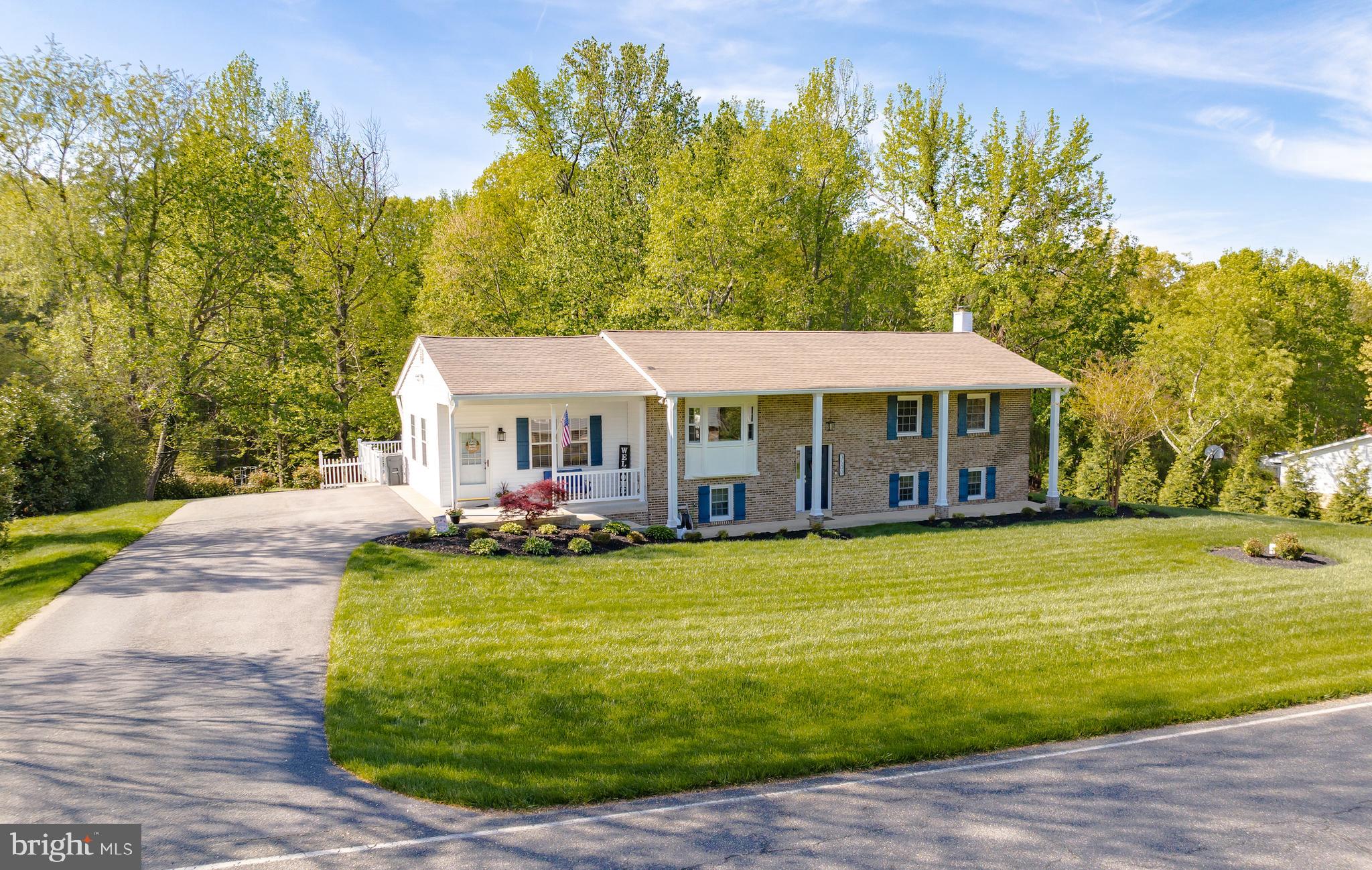 REGAL ESTATES - Residential