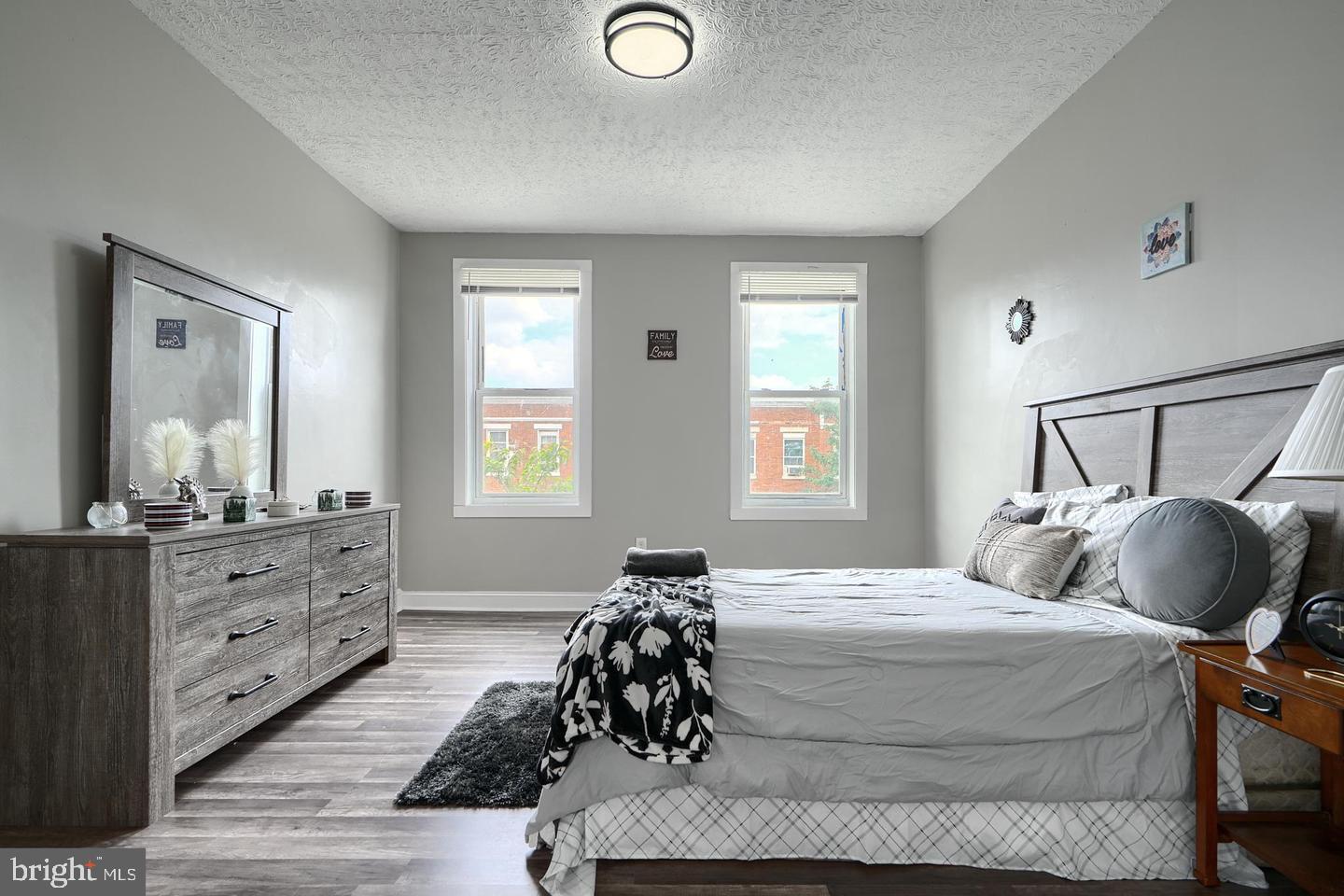 MADISON EASTEND - Residential