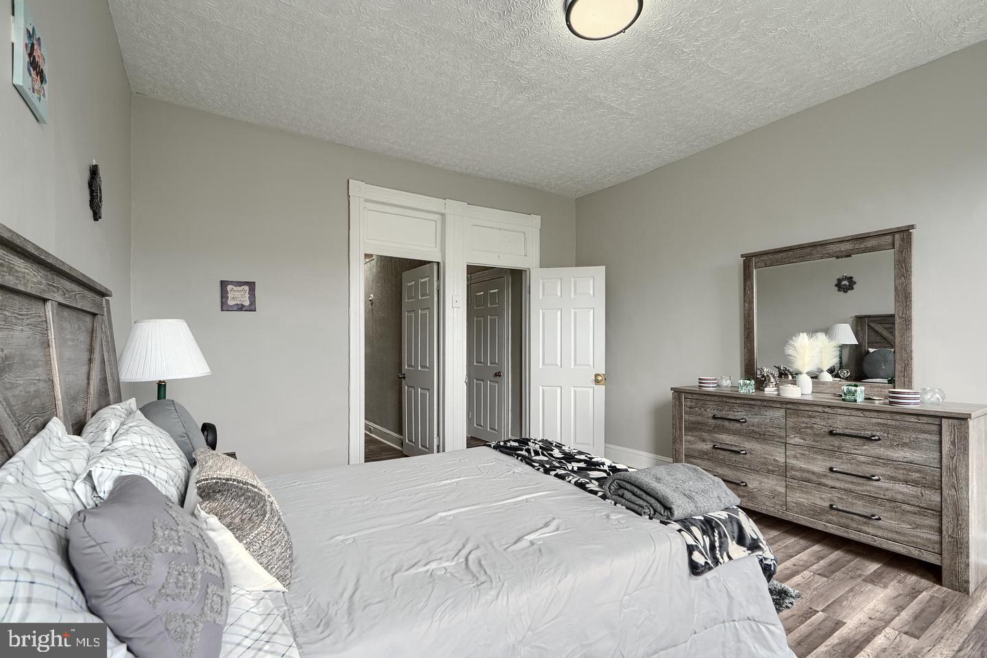 MADISON EASTEND - Residential