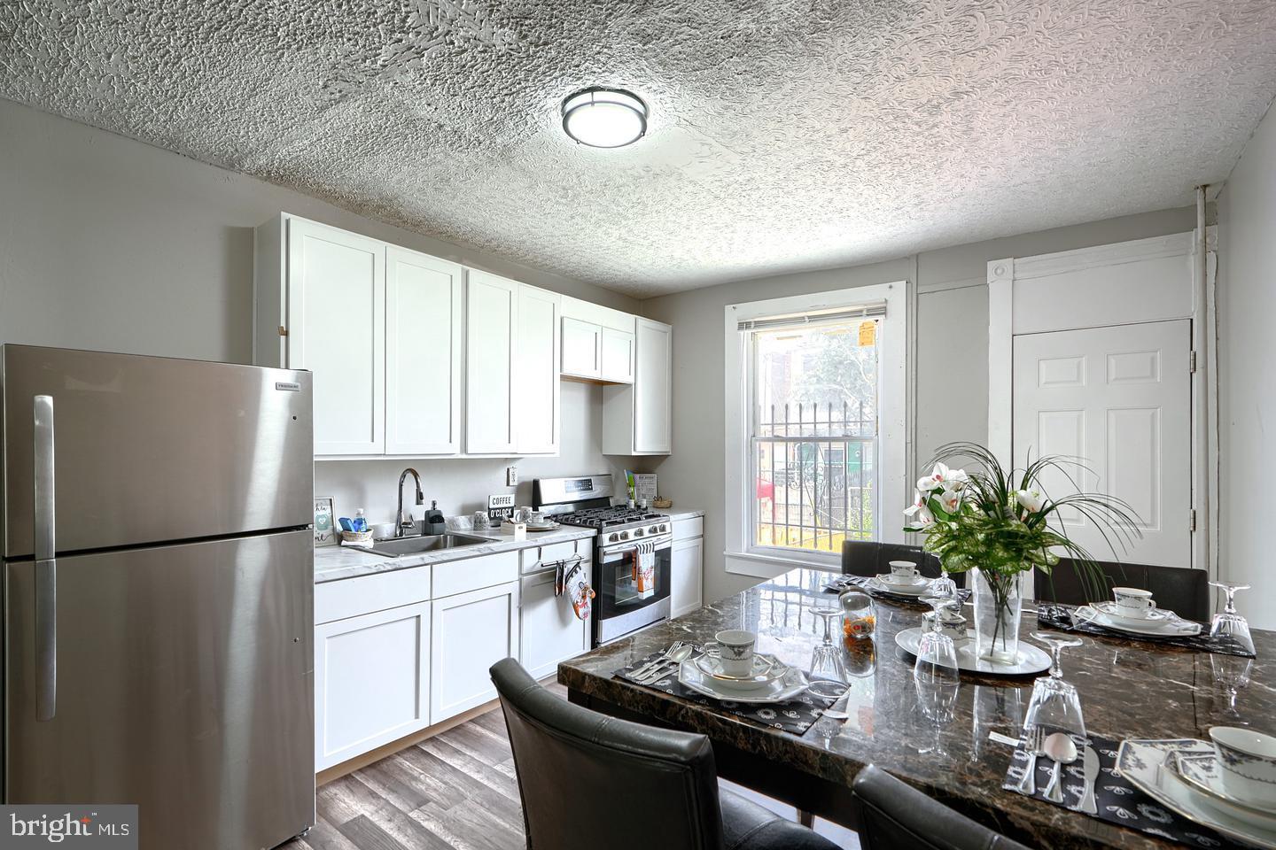 MADISON EASTEND - Residential