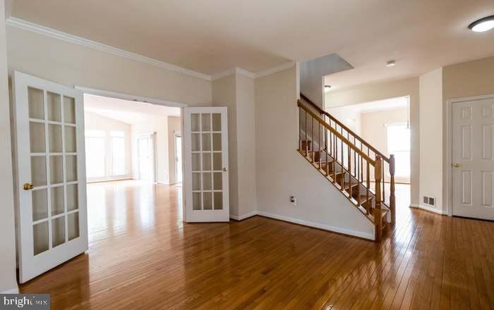 SIGNATURE AT BROADLANDS - Residential Lease