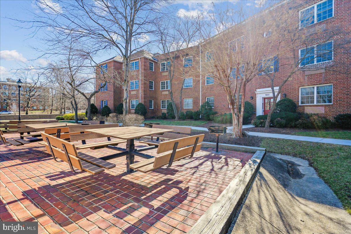 POTOWMACK CROSSING - Residential