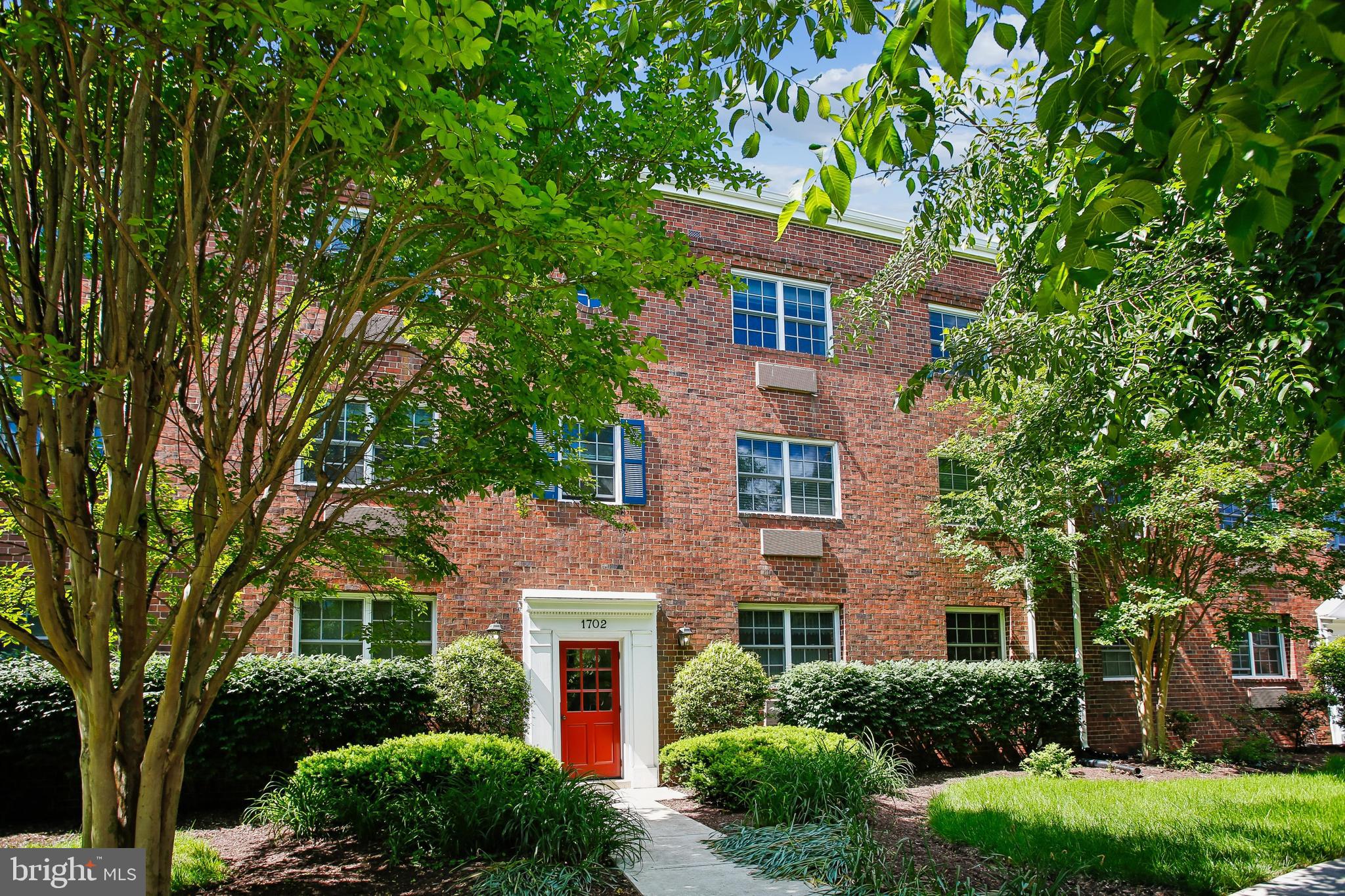 POTOWMACK CROSSING - Residential