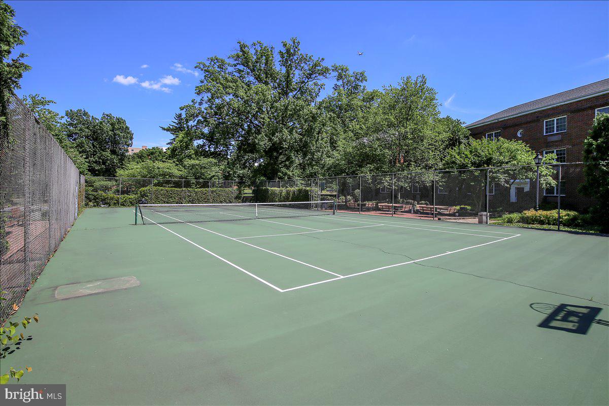 POTOWMACK CROSSING - Residential
