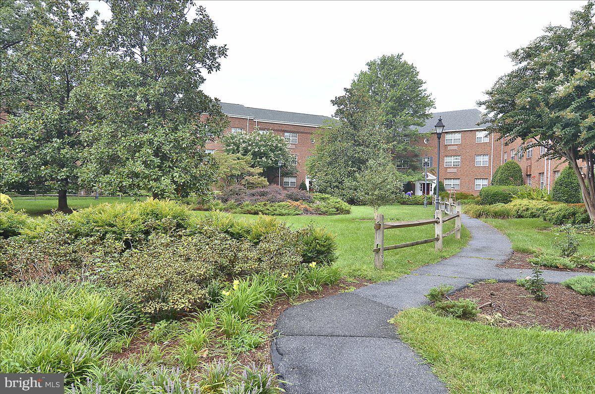 POTOWMACK CROSSING - Residential