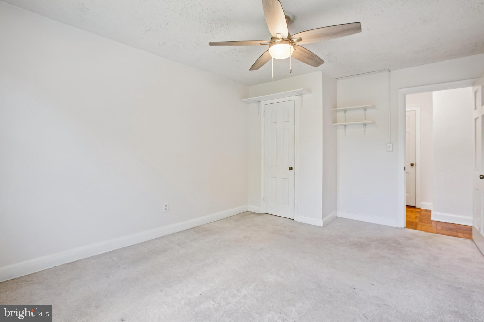 POTOWMACK CROSSING - Residential
