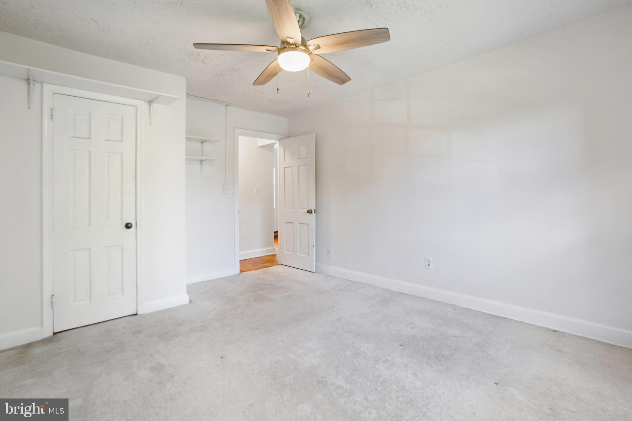 POTOWMACK CROSSING - Residential