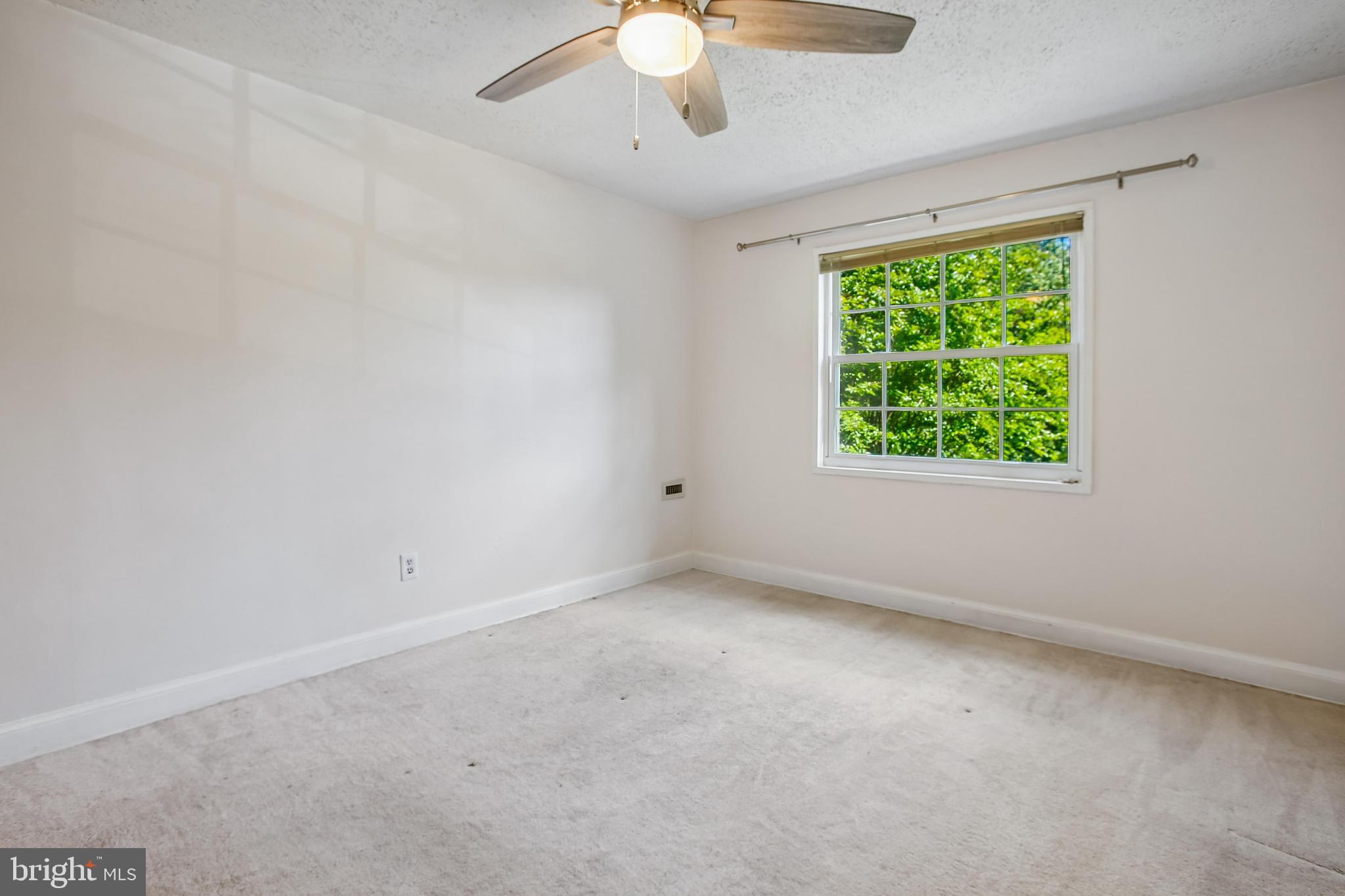 POTOWMACK CROSSING - Residential