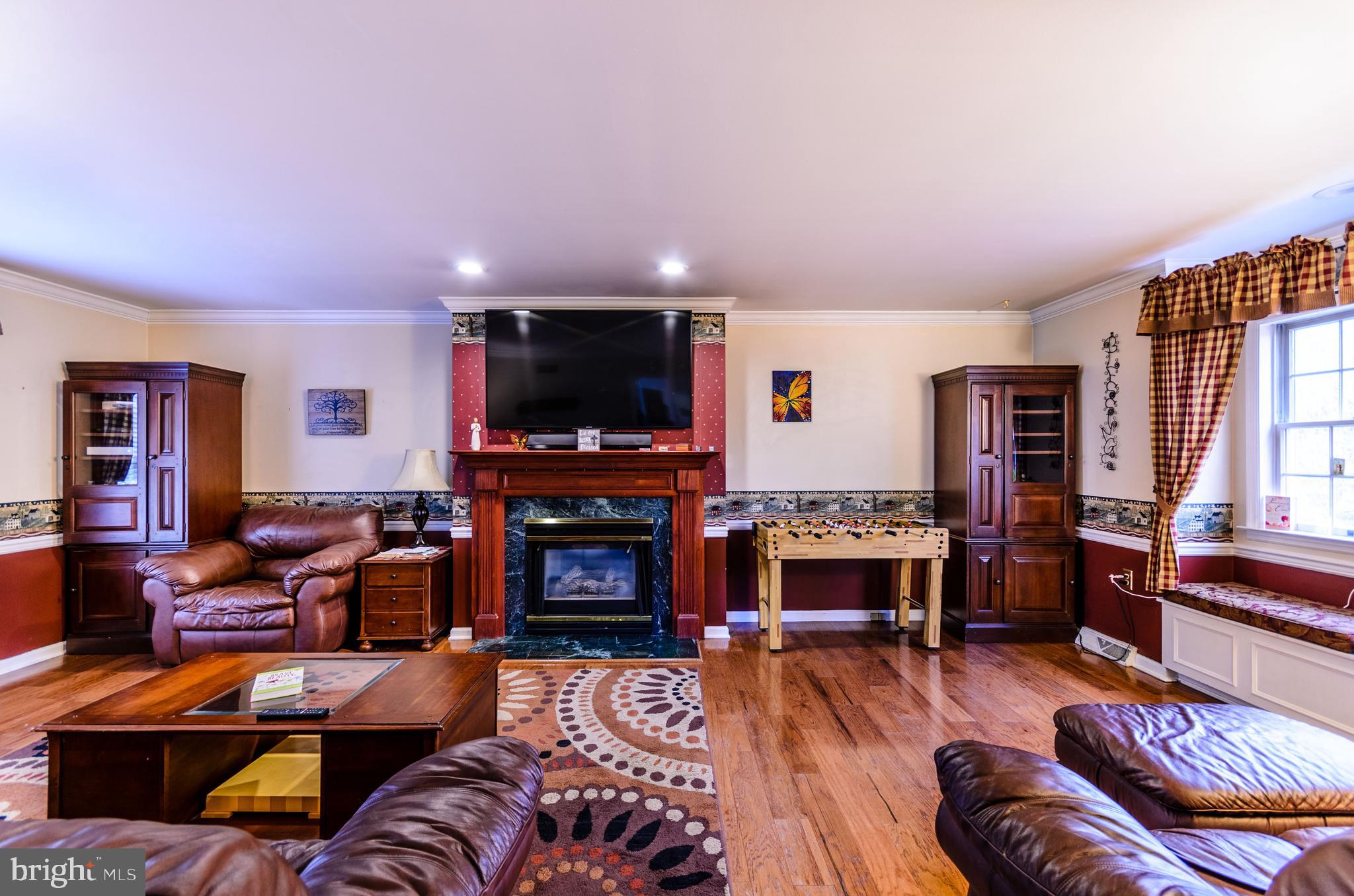 MCDONALD HEIGHTS - Residential