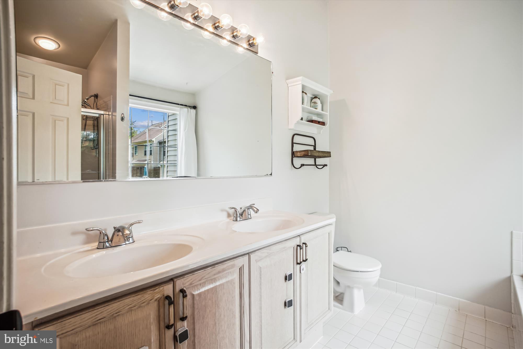 KINGSTOWNE - Residential Lease