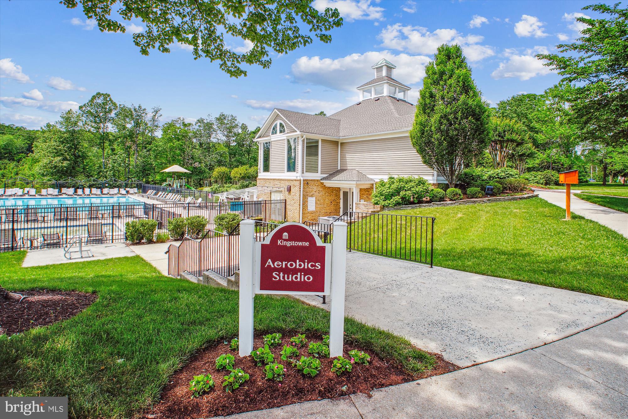 KINGSTOWNE - Residential Lease