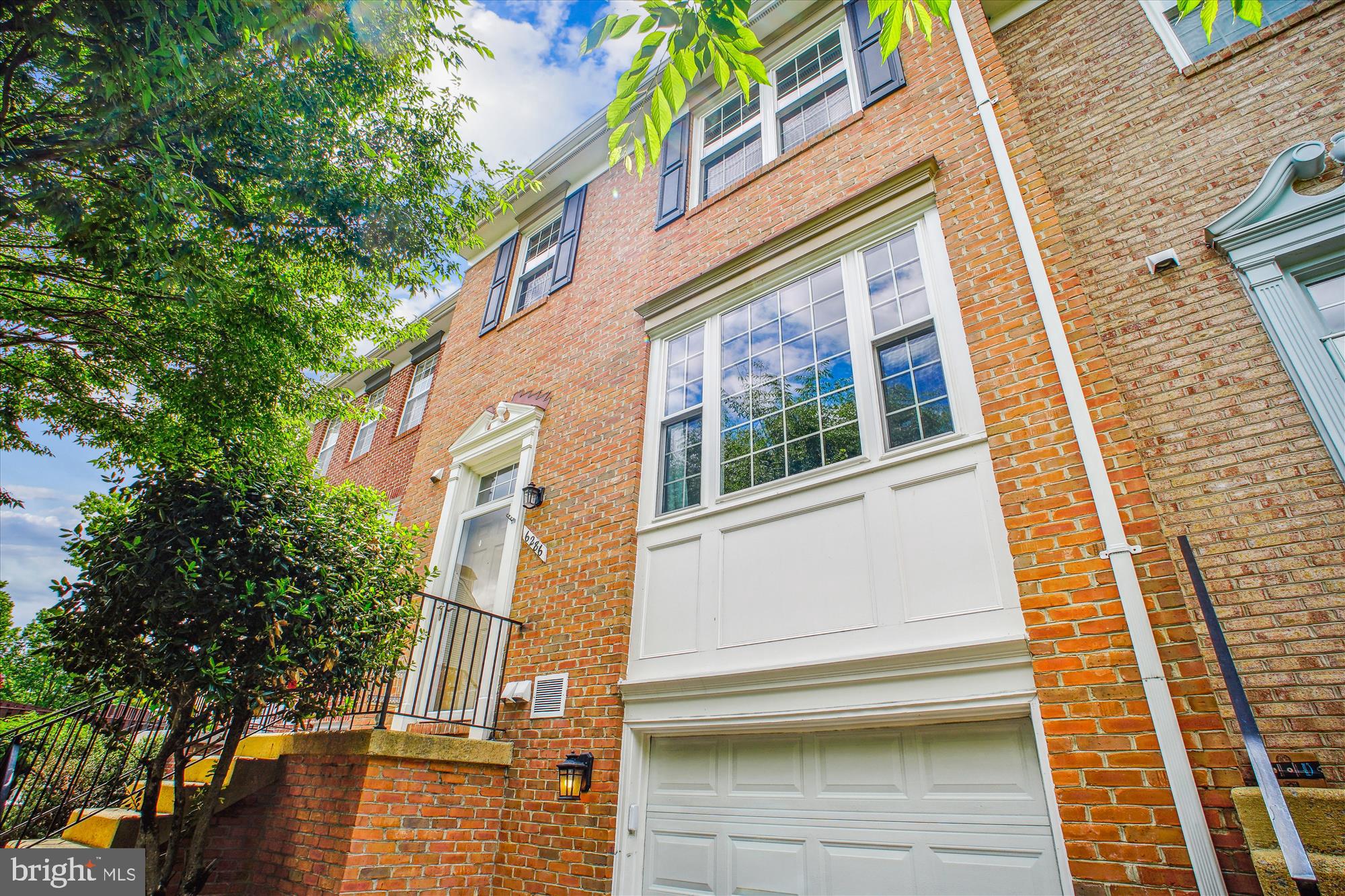 Welcome to Kingstowne living at its best! This beautifully updated 3-bedroom, 2 full and 2 half-bath townhome offers nearly 2,500 square feet of stylish living space. The open floor plan features gleaming hardwood floors, neutral paint throughout, and plenty of natural light. The chef-inspired kitchen boasts a custom tile backsplash, spacious cabinetry, and a layout perfect for cooking and entertaining.    Enjoy entertaining friends on your shady massive deck which is sounded by lush green trees. 

Upstairs, you'll find spacious bedrooms and updated bathrooms, while the lower level provides bonus space ideal for a home office, rec room, or a comfortable retreat for visiting guests exploring the Nation’s Capital.

Enjoy the convenience of easy parking with ample visitor spaces, and take advantage of all Kingstowne has to offer—two outdoor pools, fitness centers, tennis courts, walking trails, and tot lots. Just a short bike ride away from the neighborhood pool and retail shops, and ideally located near the Franconia-Springfield Metro, Fort Belvoir, the Pentagon, and DC.

This is an ideal home in a highly sought-after Kingstowne Community!