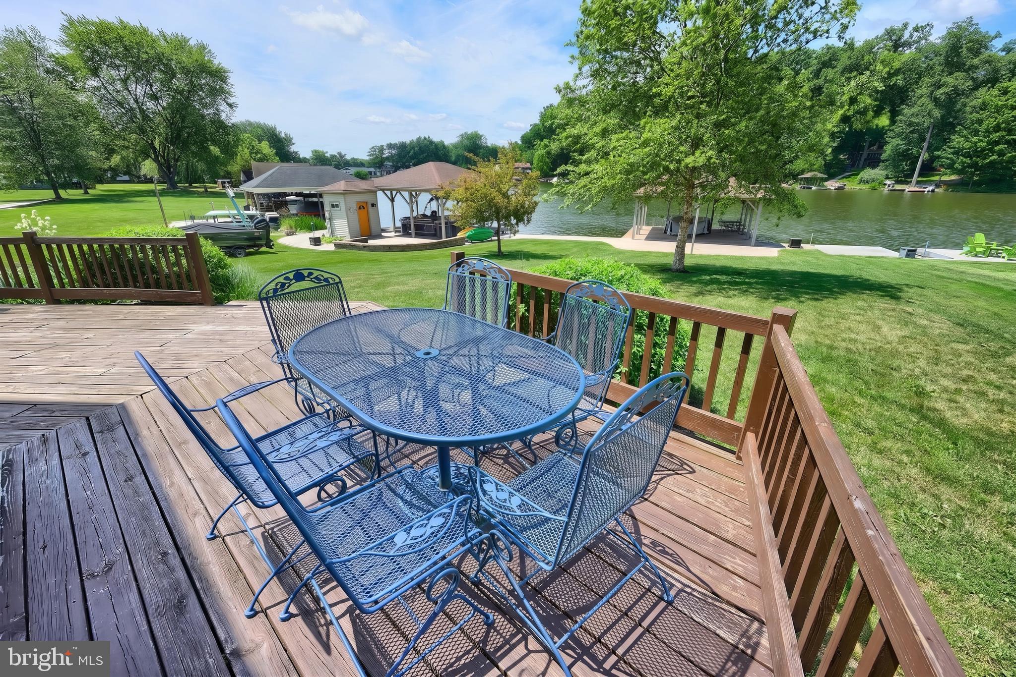 LAKE MEADE - Residential