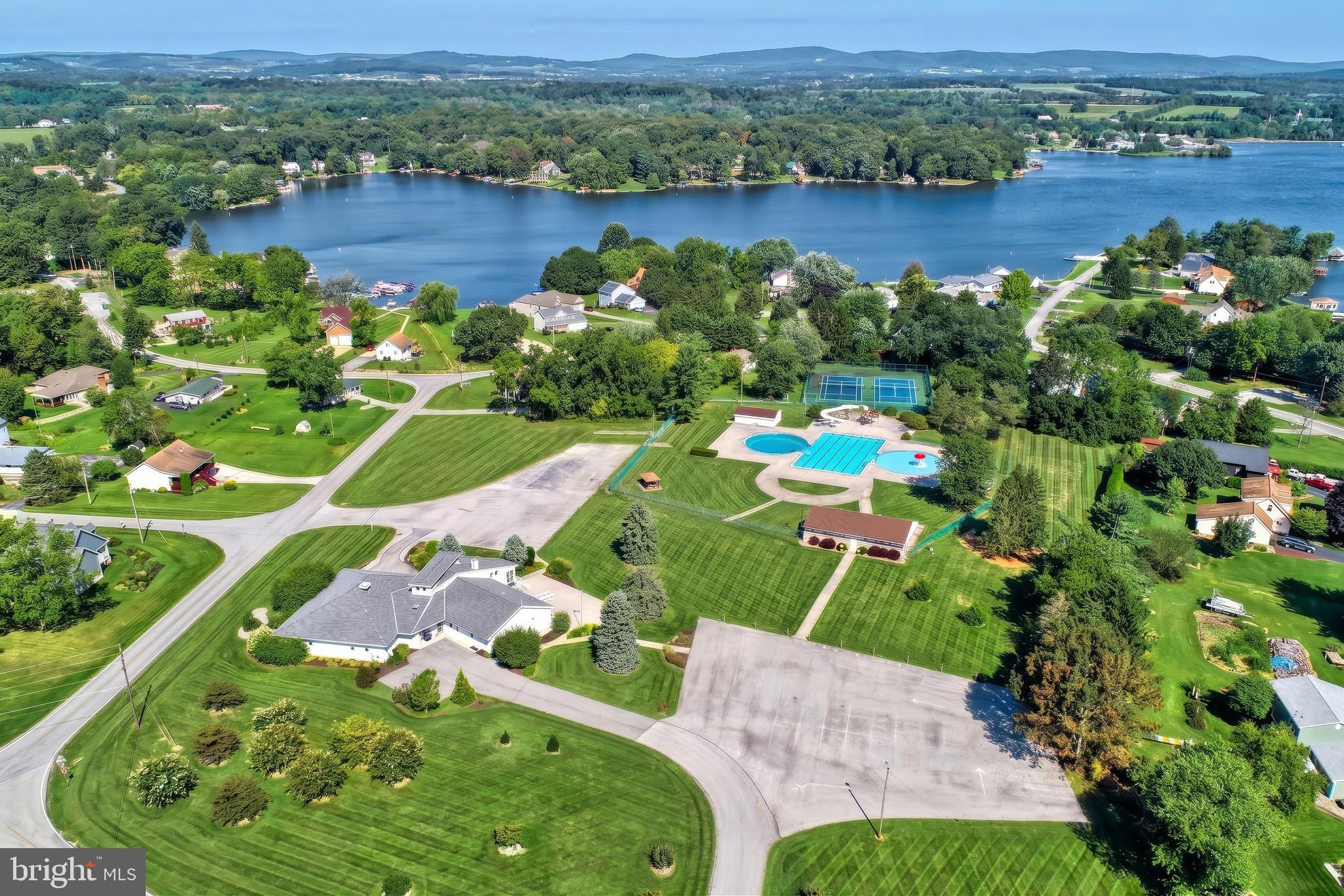 LAKE MEADE - Residential