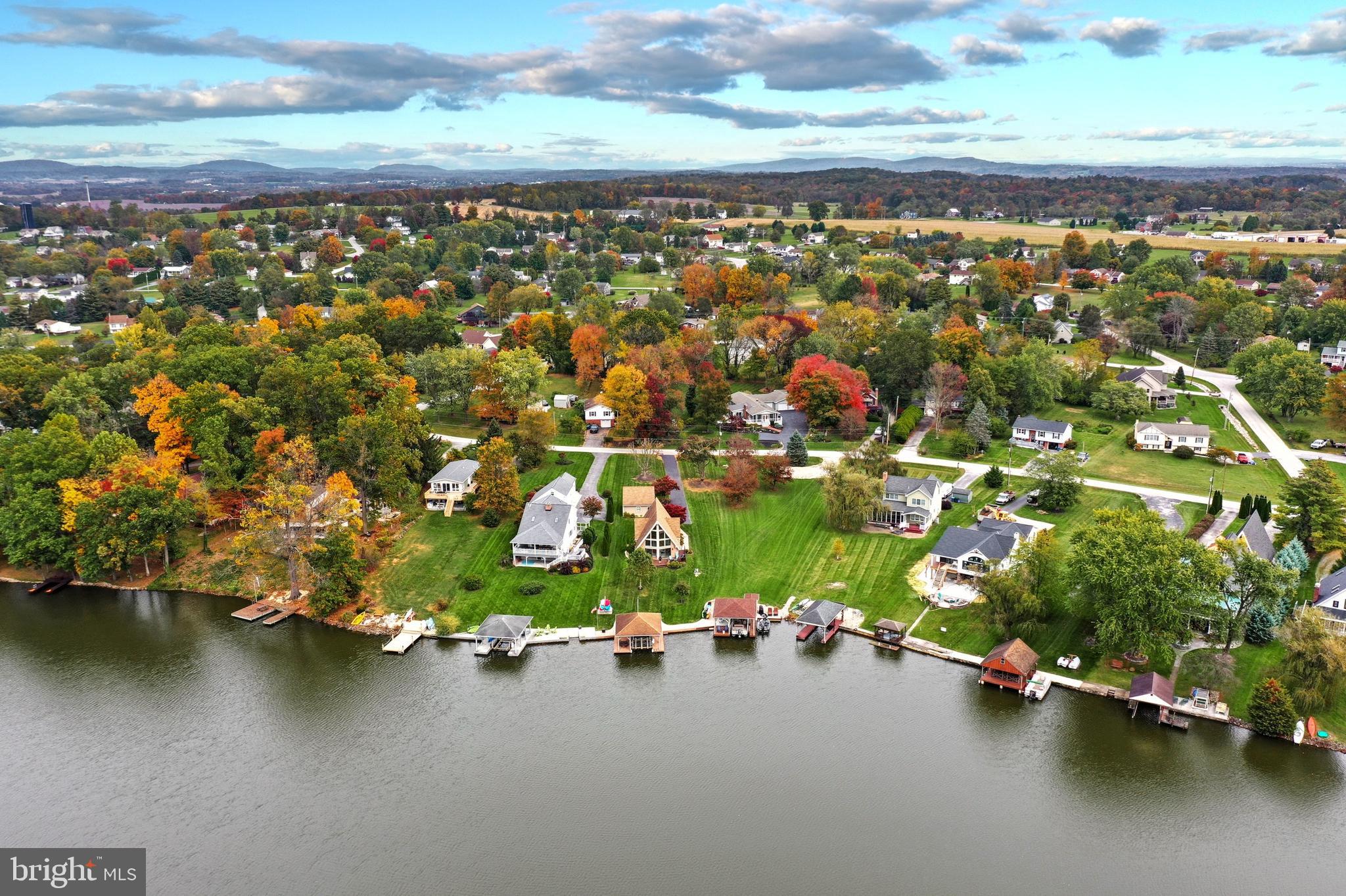 LAKE MEADE - Residential