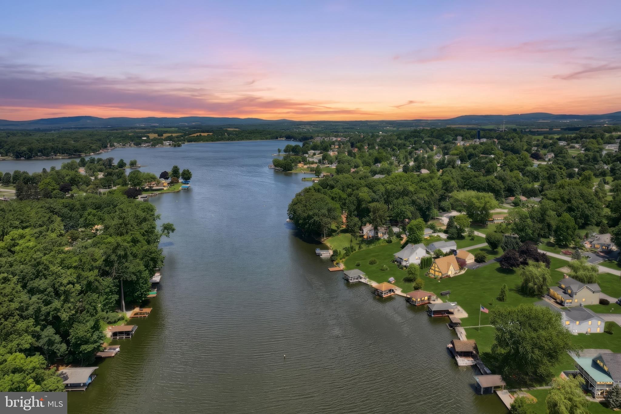 LAKE MEADE - Residential