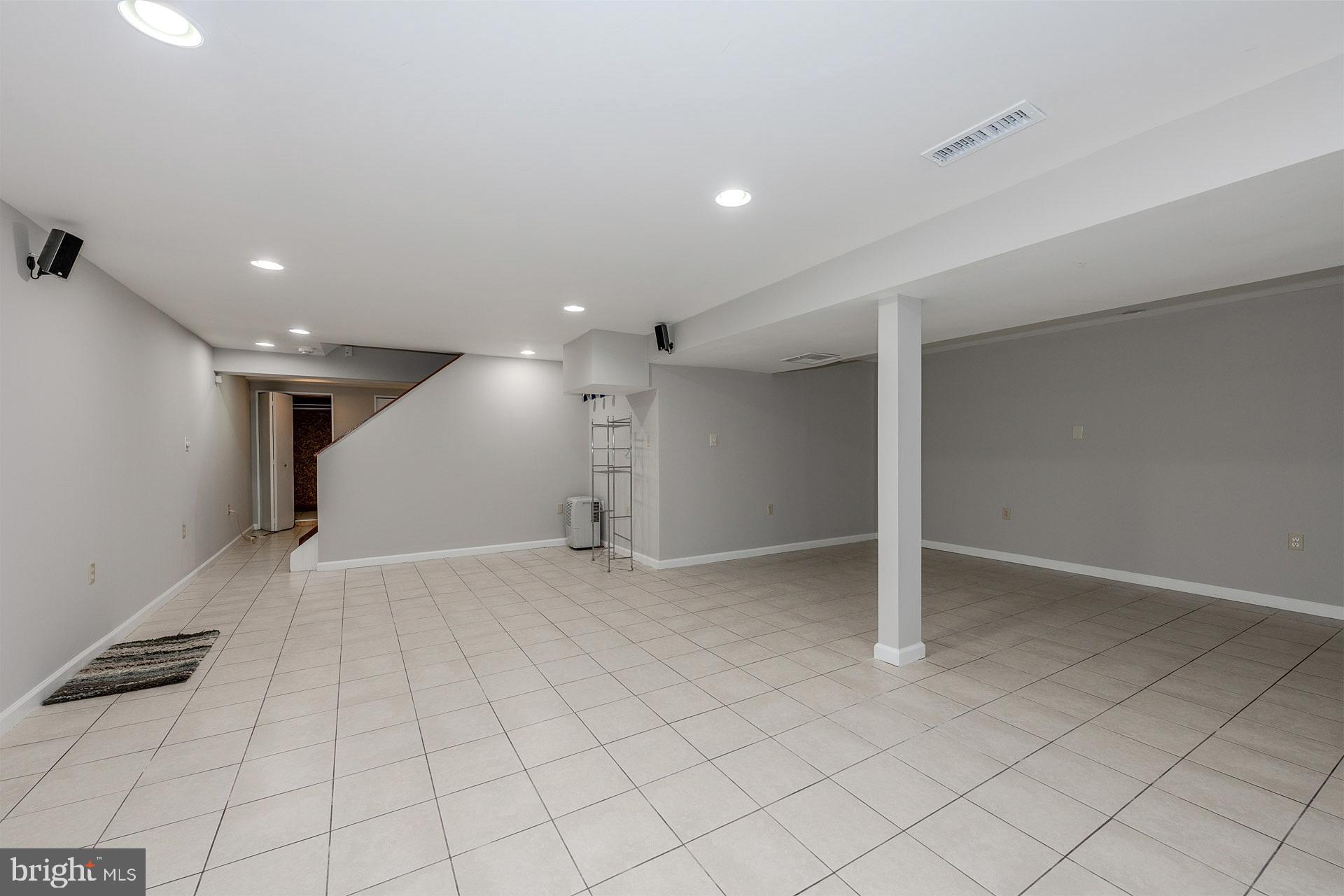 BEDFORD - Residential