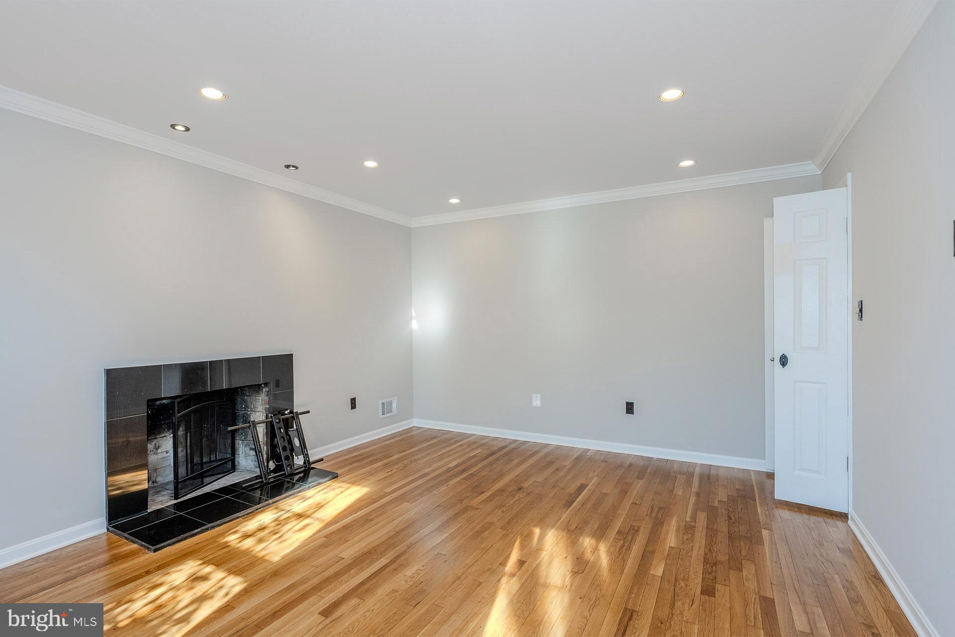 BEDFORD - Residential