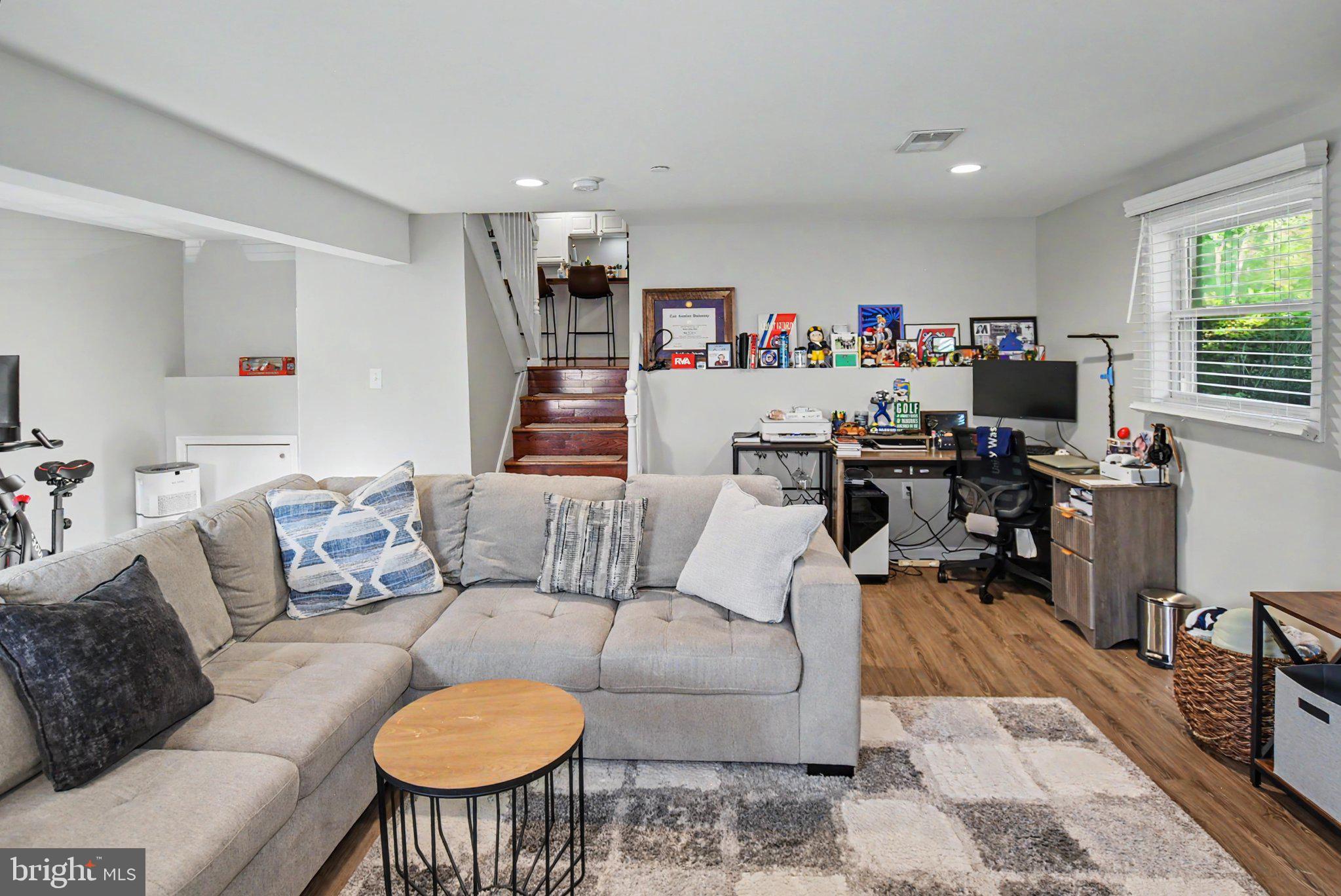 RIVA FARMS - Residential