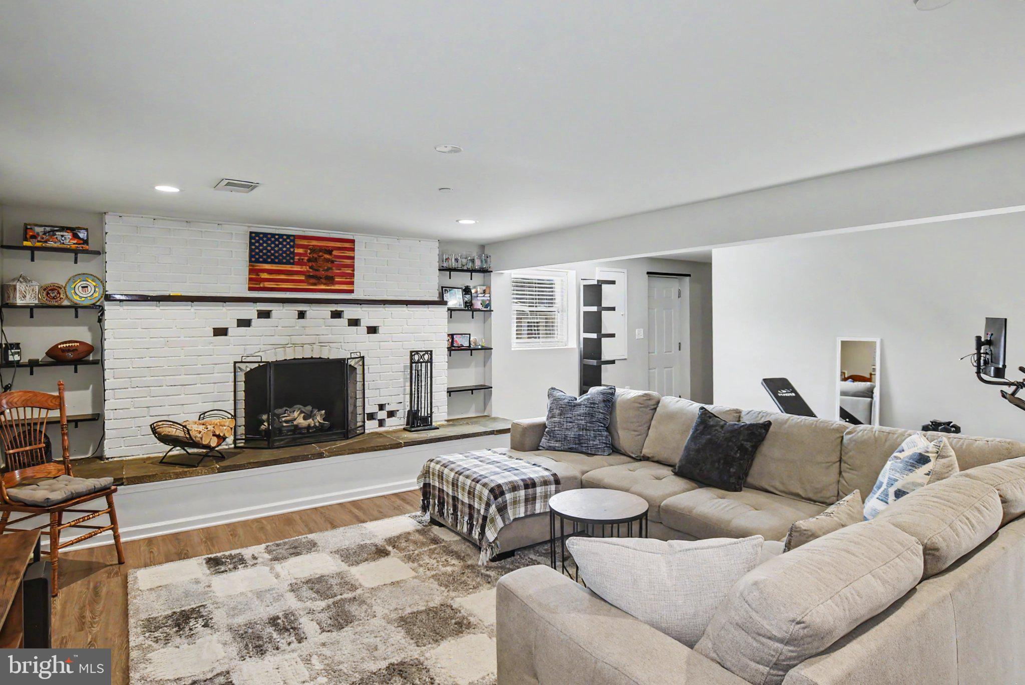 RIVA FARMS - Residential
