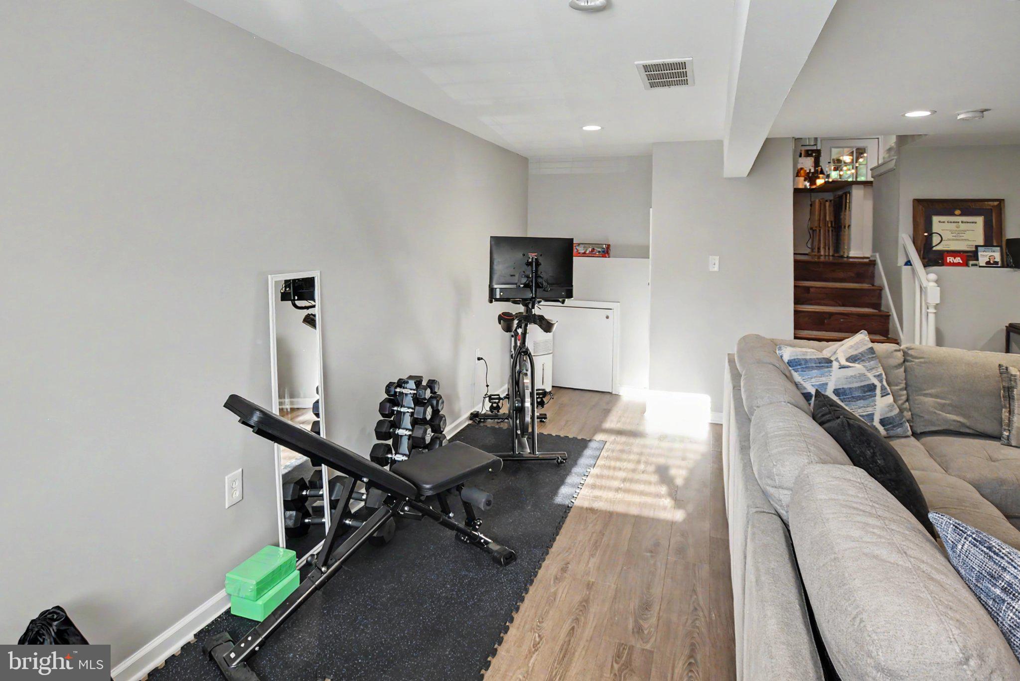 RIVA FARMS - Residential