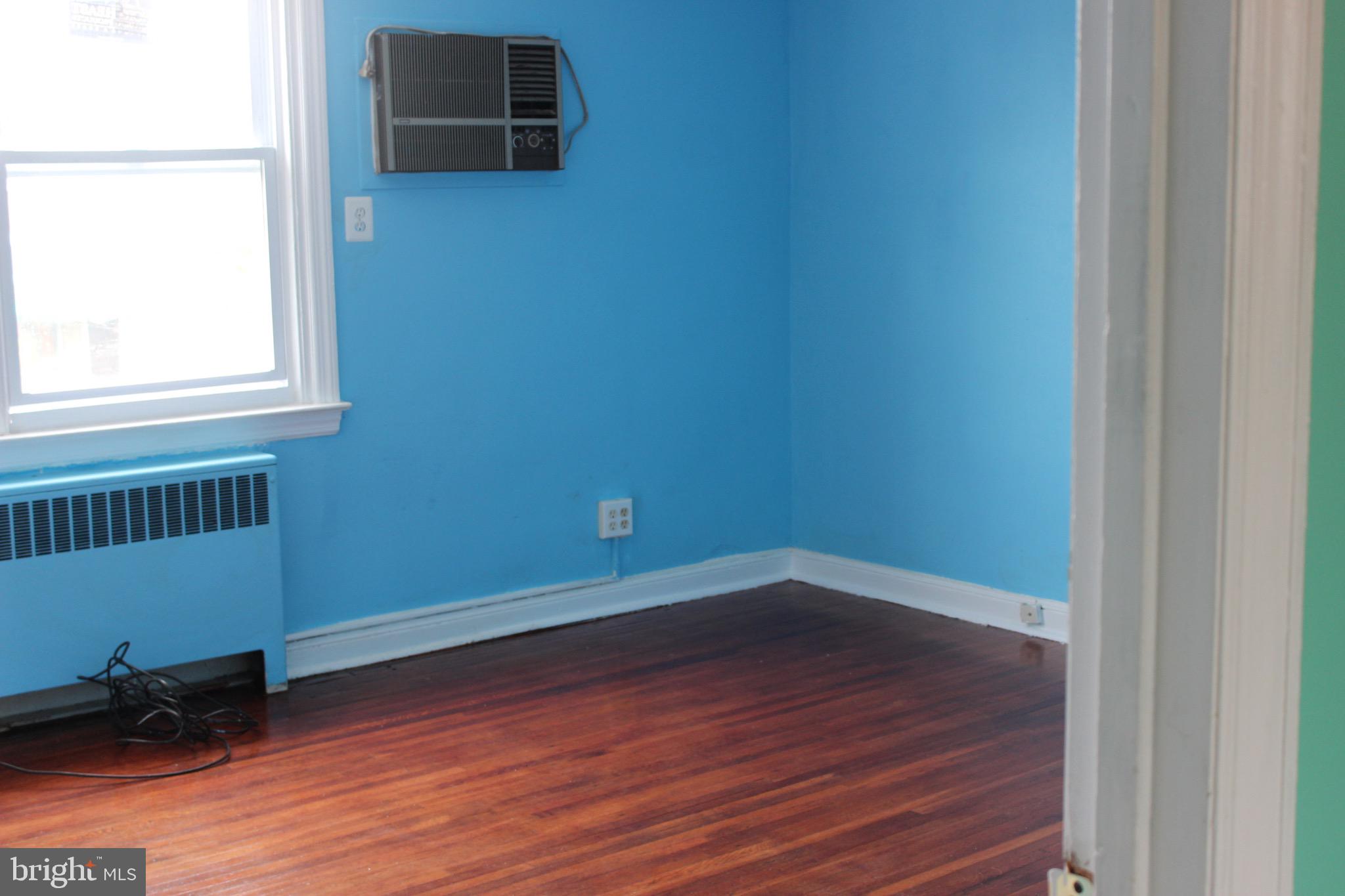 PHILADELPHIA (NORTHEAST) - Residential