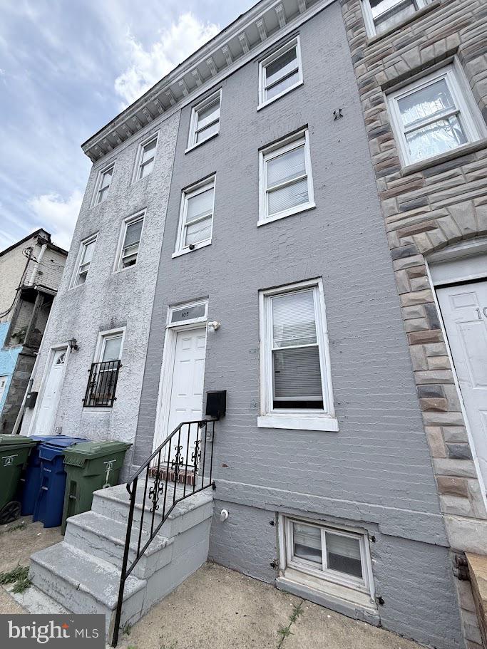 Perfect for  first time home buyers or Investors! Perfect for  first time home buyers or Investors!. The current tenant is relocation after several years! This property show very well. Thanks for showing!