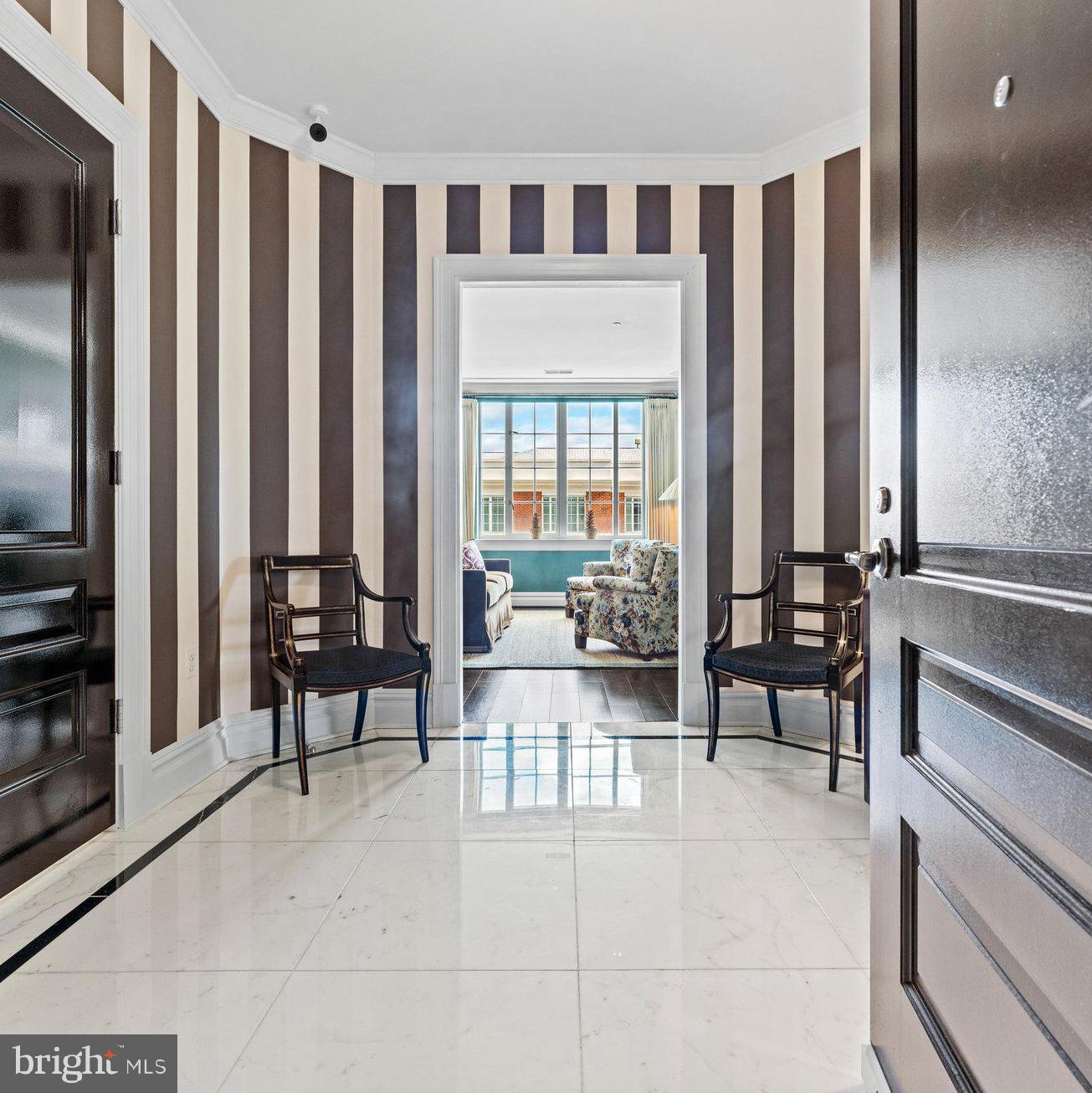 THE SIGNET - Residential