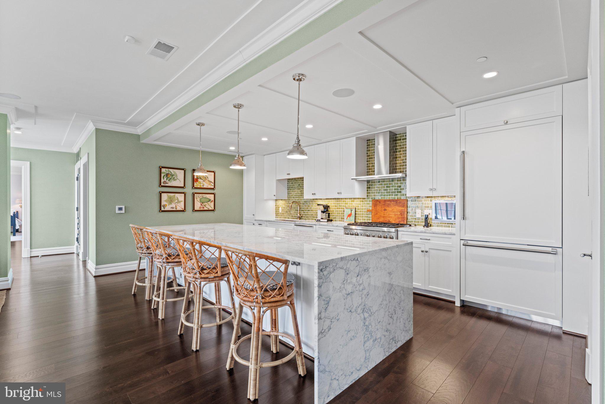 THE SIGNET - Residential