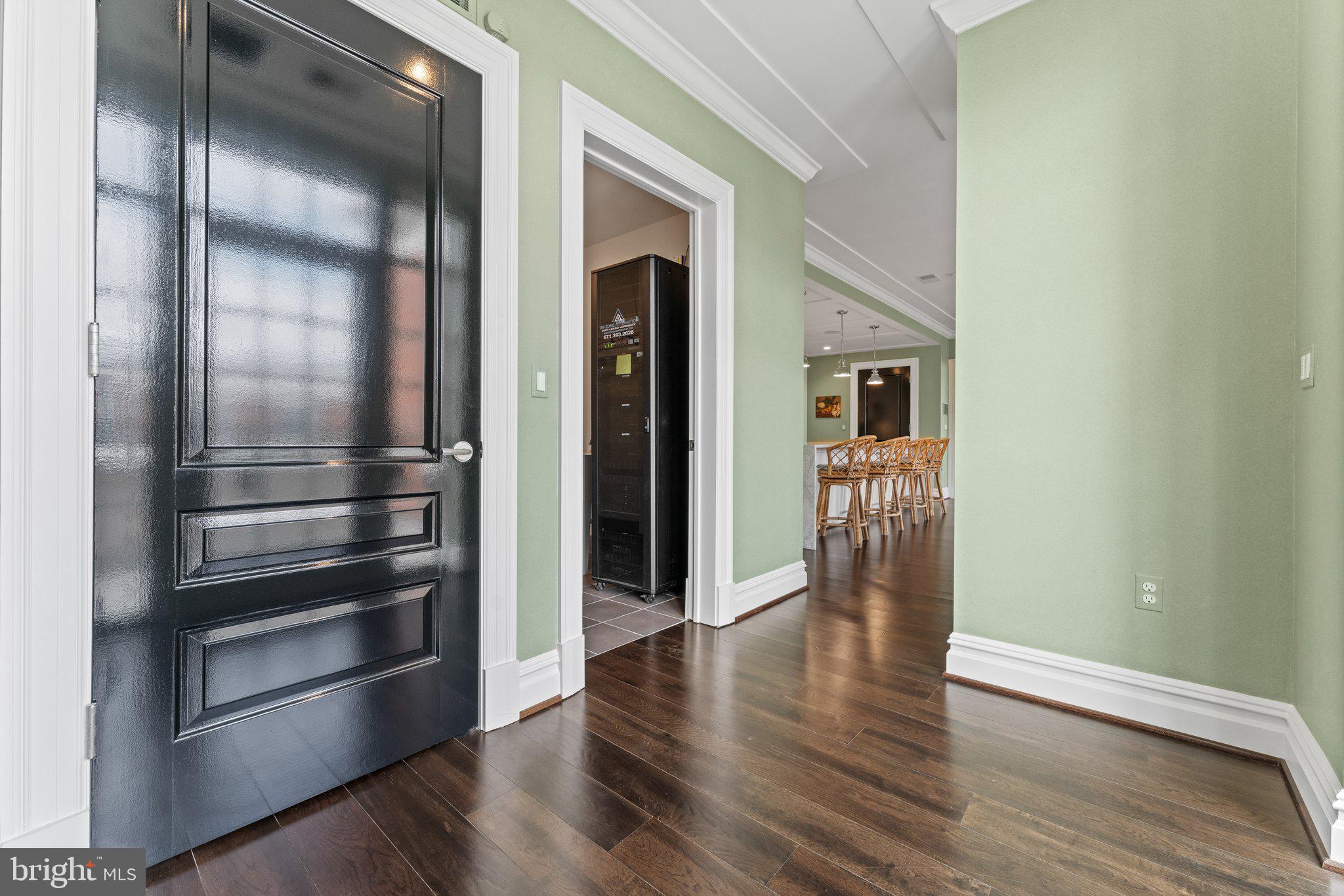 THE SIGNET - Residential
