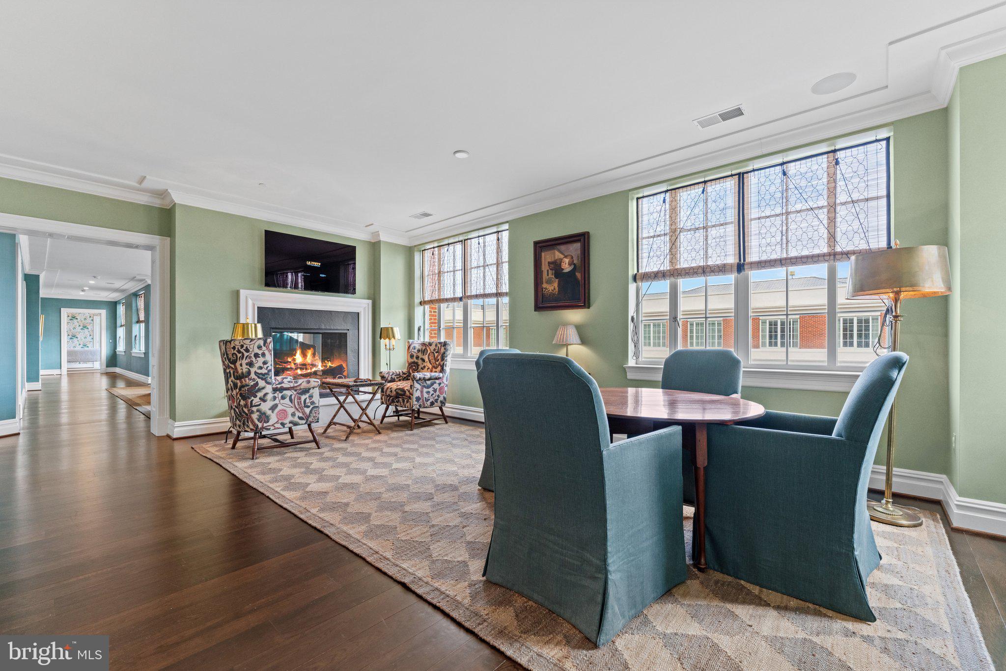 THE SIGNET - Residential