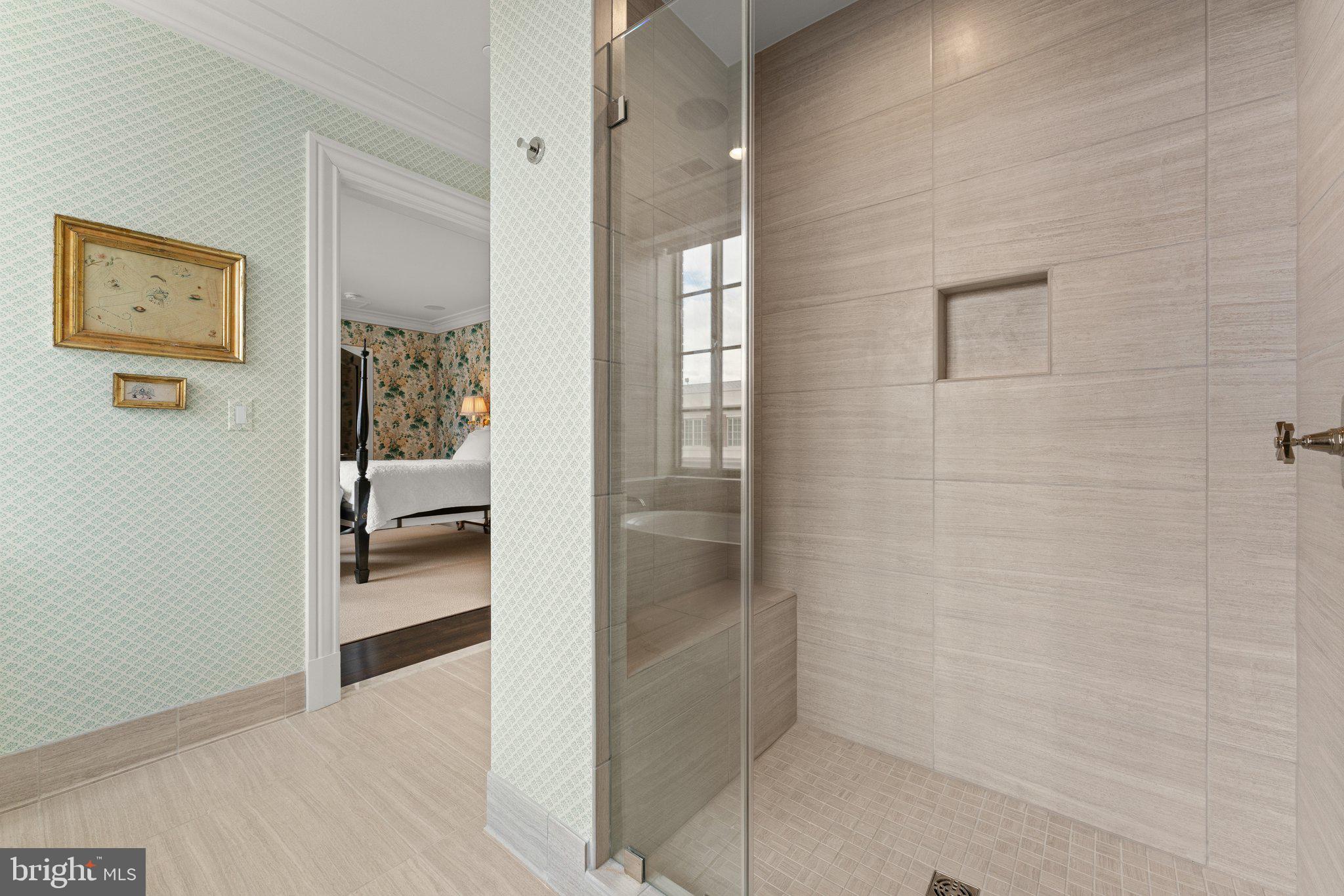 THE SIGNET - Residential